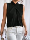 SHEIN Privé Solid Criss Cross Halter Neck Sleeveless Blouse