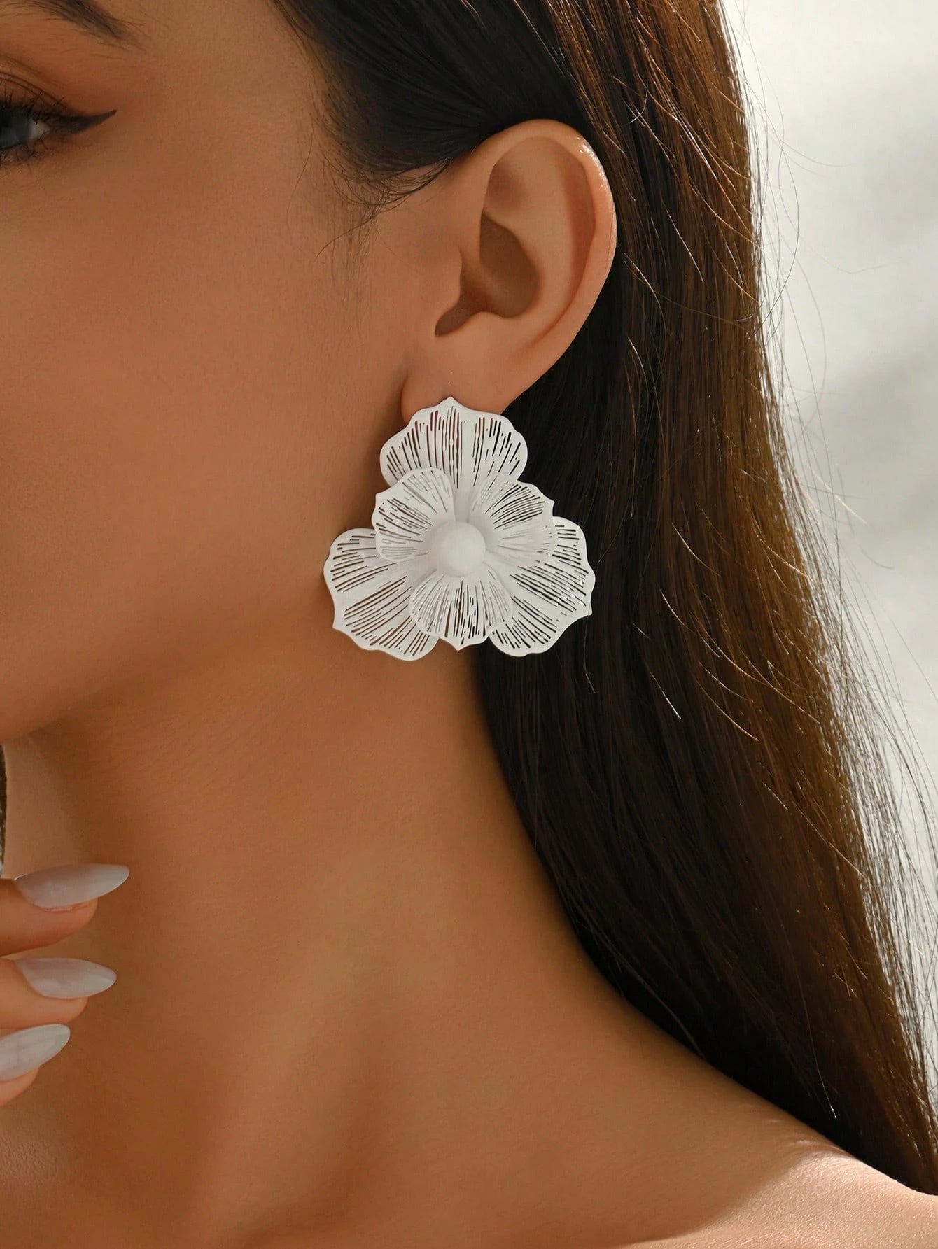  | SHEIN 1 Pair Luxury Elegant Floral Design Drop Earrings For Women | Earrings | Shein | OneHub
