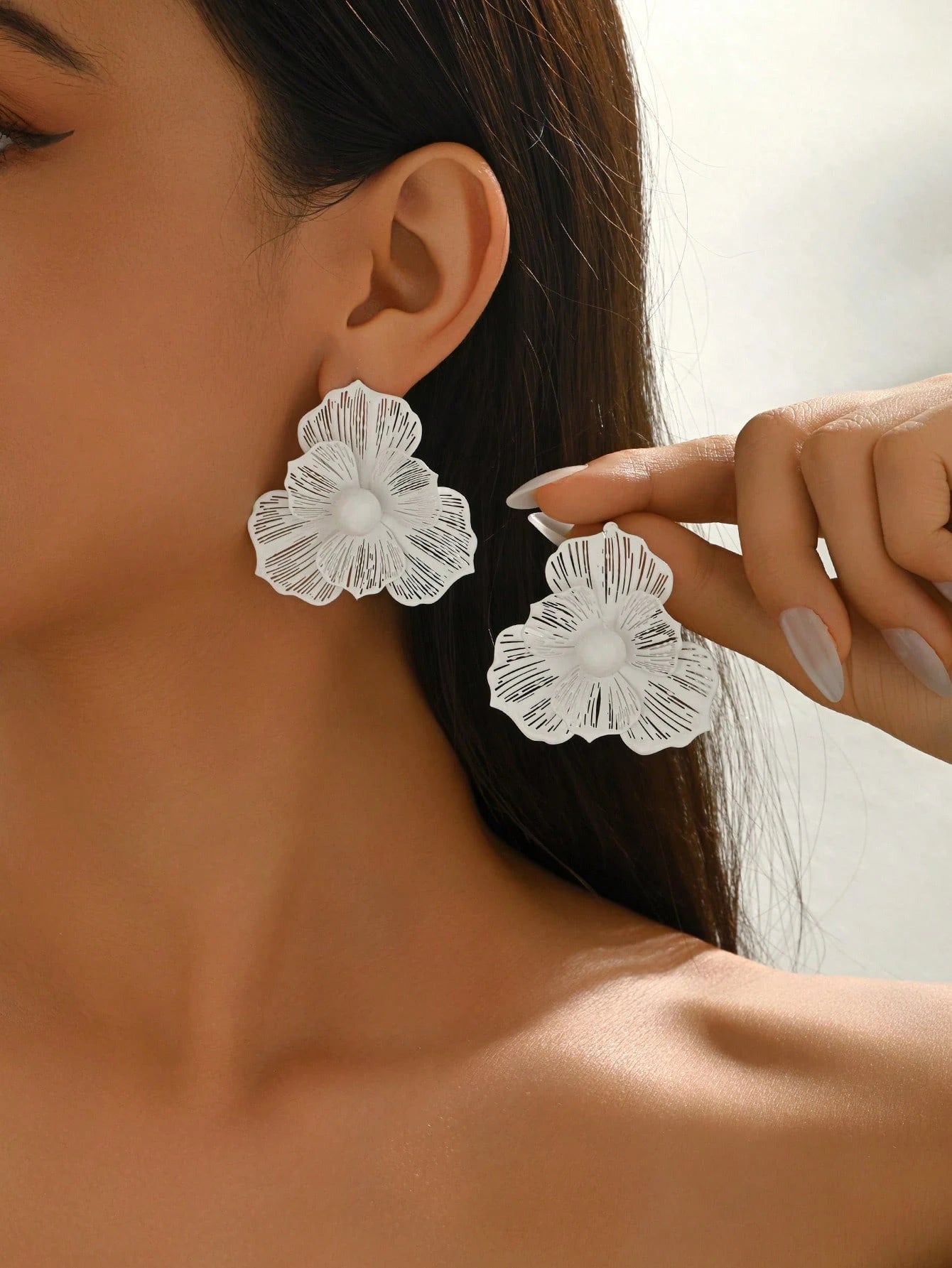  | SHEIN 1 Pair Luxury Elegant Floral Design Drop Earrings For Women | Earrings | Shein | OneHub