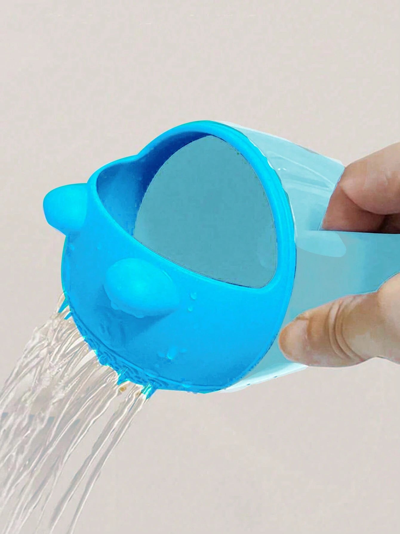  | SHEIN 1pc Bear Shaped Baby Shampoo Cup Shower Rinser Bathing Gargle Cup | shower | Shein | OneHub