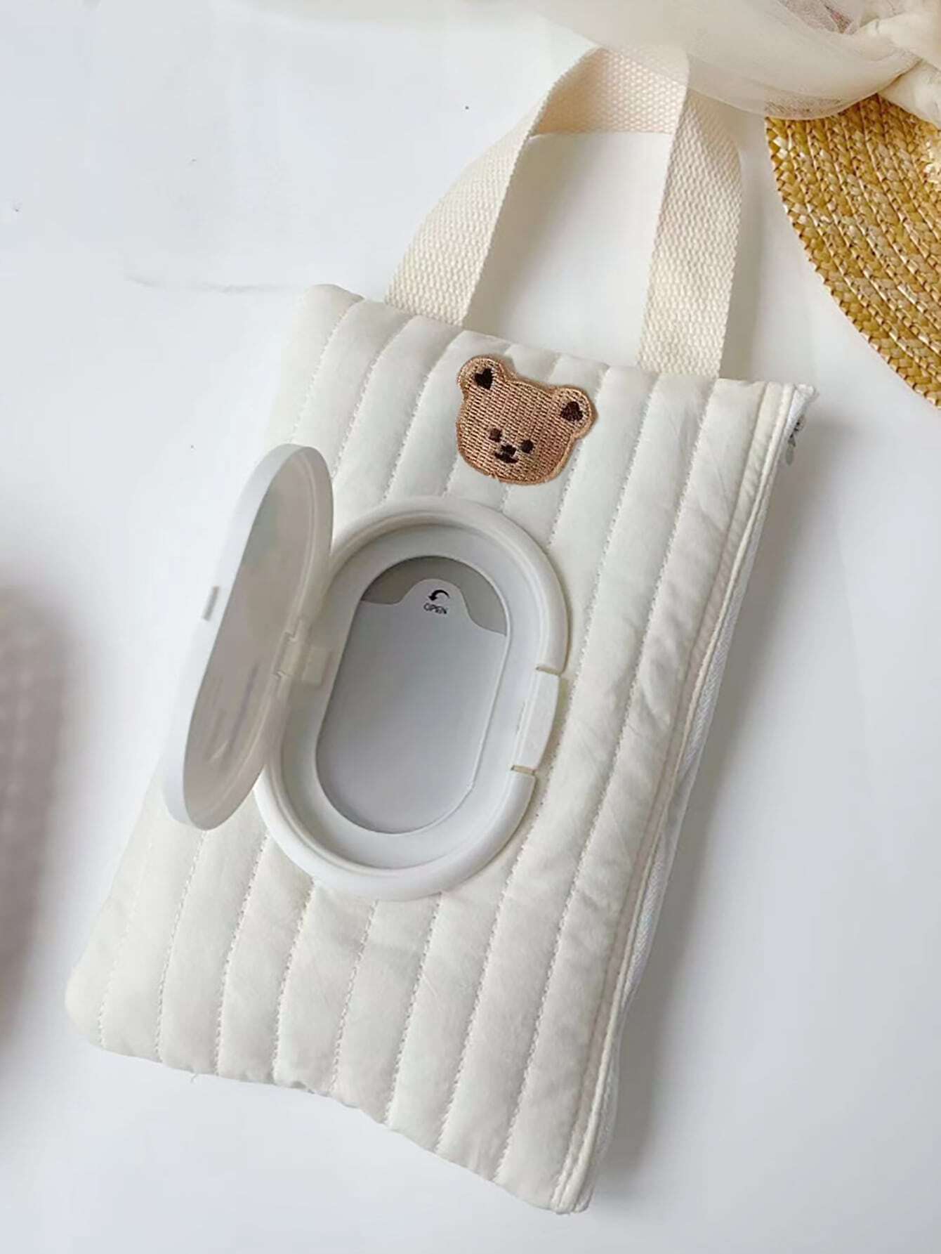 SHEIN 1pc Cartoon Bear Pattern Tissue Storage Bag For Car, Portable Handheld And Pull-Out Style Wet Wipes Organizer