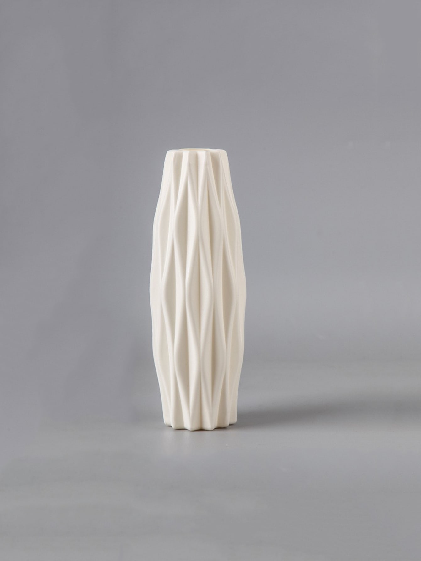  | SHEIN Geometric Plastic Flower Vase | Home Decor | Shein | OneHub