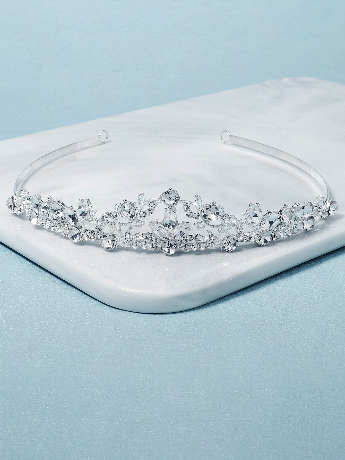 SHEIN 1pc Luxury Rhinestone Tiara Headband, Fashion Pageant Crown