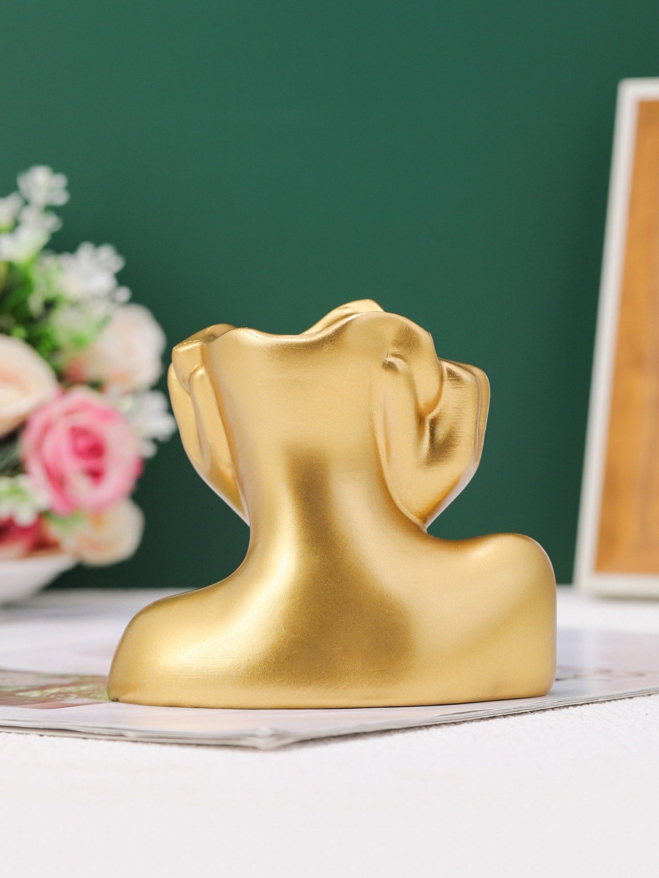  | SHEIN Nordic Style Golden Face Shape Flower Vase | Home Decor | Shein | OneHub
