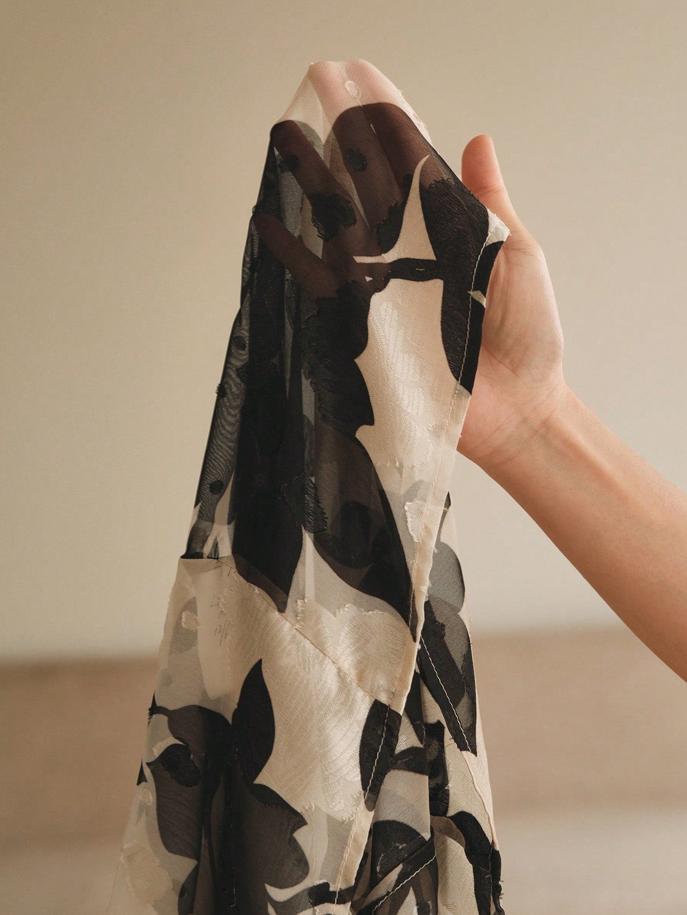 SHEIN Anewsta Ladies' Autumn Woven French Jacquard Printed Black Apricot Versatile Long Sleeved Shirt Elegant, Casual, Vacation, Spring