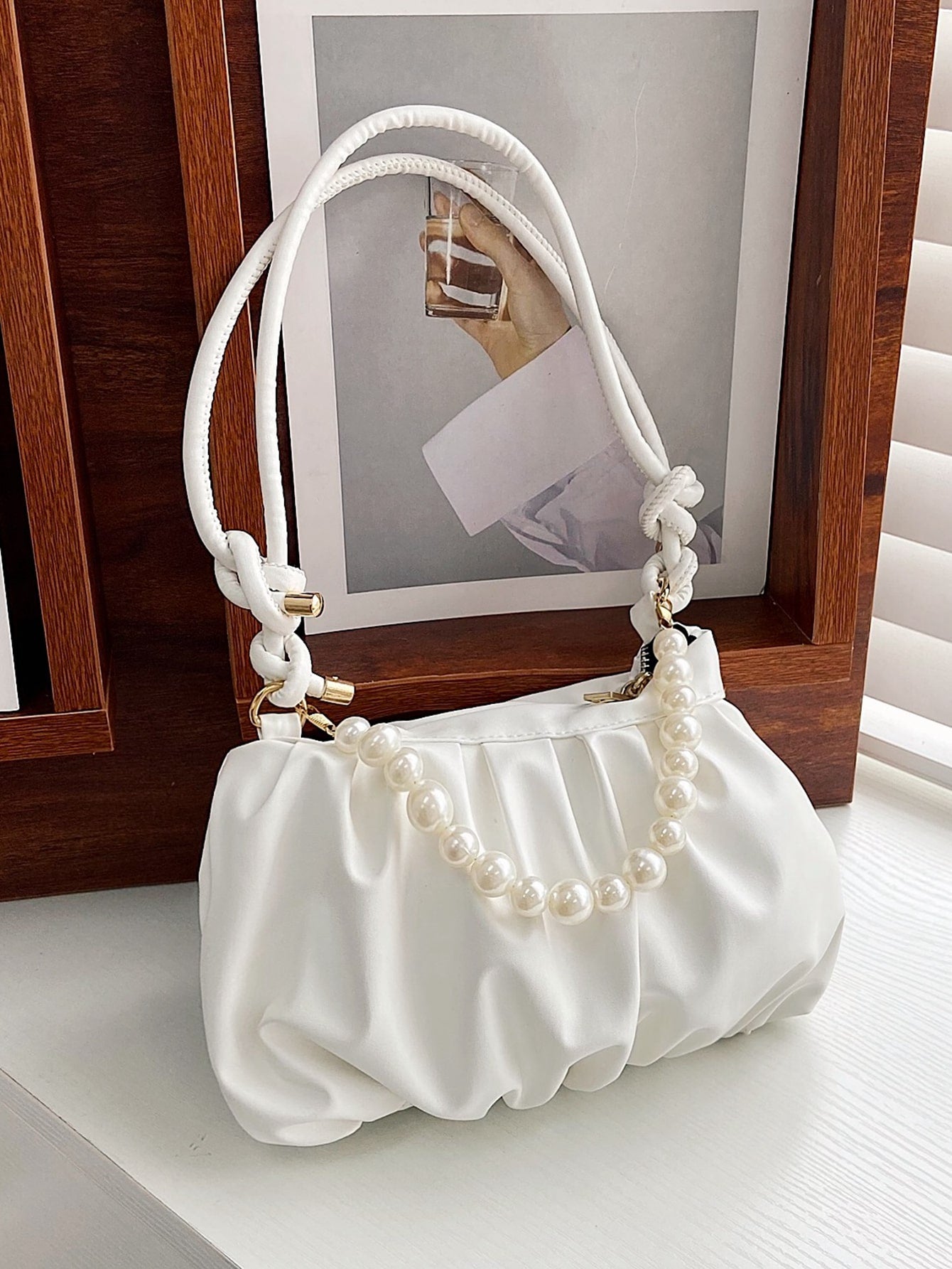  | SHEIN Argyle Princess Faux Pearl & Rhinestone Pearl Chain & Decor Minimalist Pearls Decor Ruched Bag For Party, Wedding, Prom And Dinner, Lipsticks, Women's Pearl BagMinimalist,Fashion | Bags | Shein | OneHub