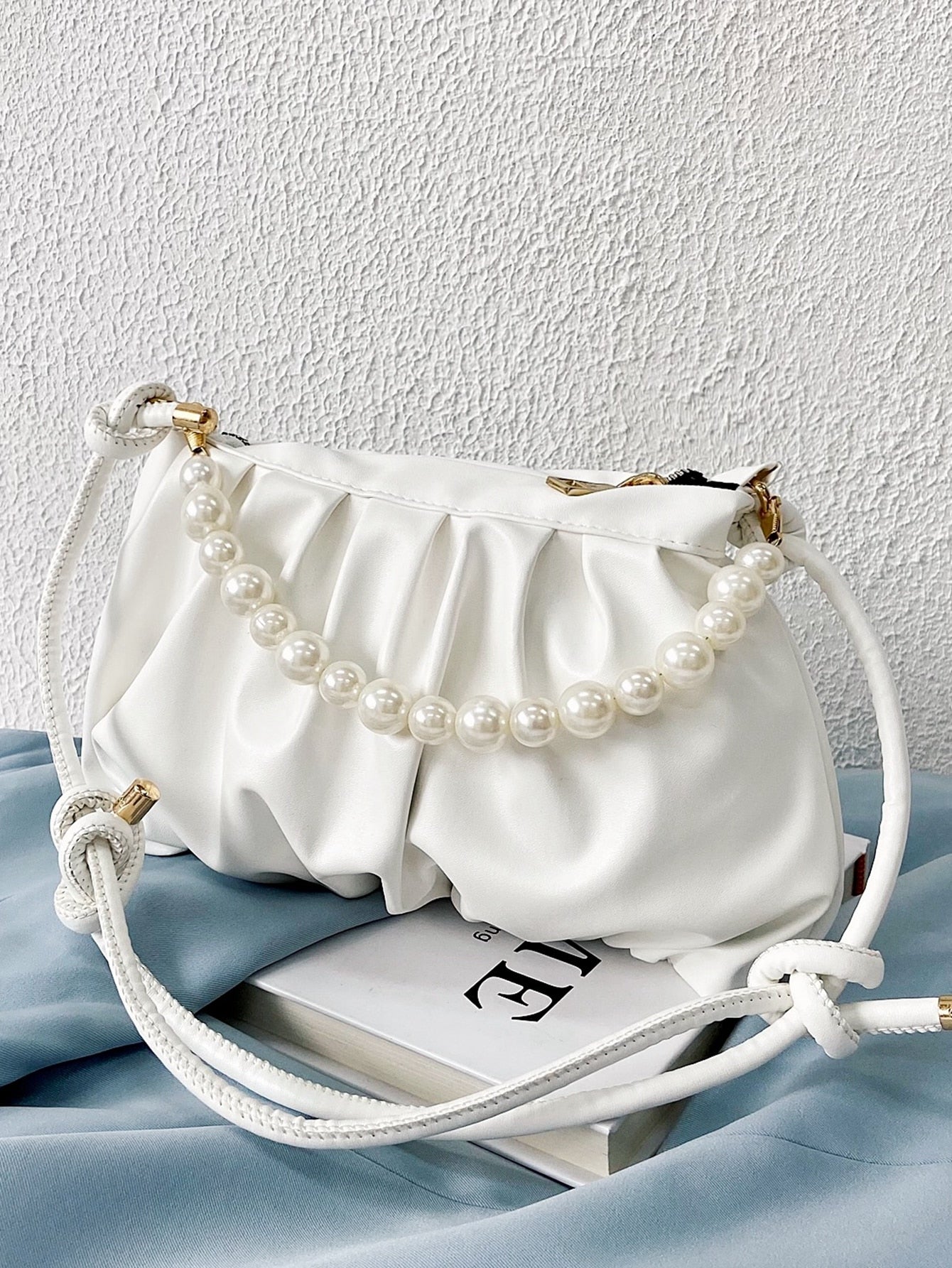  | SHEIN Argyle Princess Faux Pearl & Rhinestone Pearl Chain & Decor Minimalist Pearls Decor Ruched Bag For Party, Wedding, Prom And Dinner, Lipsticks, Women's Pearl BagMinimalist,Fashion | Bags | Shein | OneHub