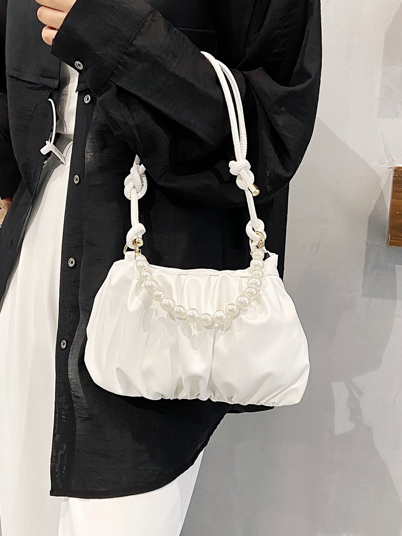  | SHEIN Argyle Princess Faux Pearl & Rhinestone Pearl Chain & Decor Minimalist Pearls Decor Ruched Bag For Party, Wedding, Prom And Dinner, Lipsticks, Women's Pearl BagMinimalist,Fashion | Bags | Shein | OneHub