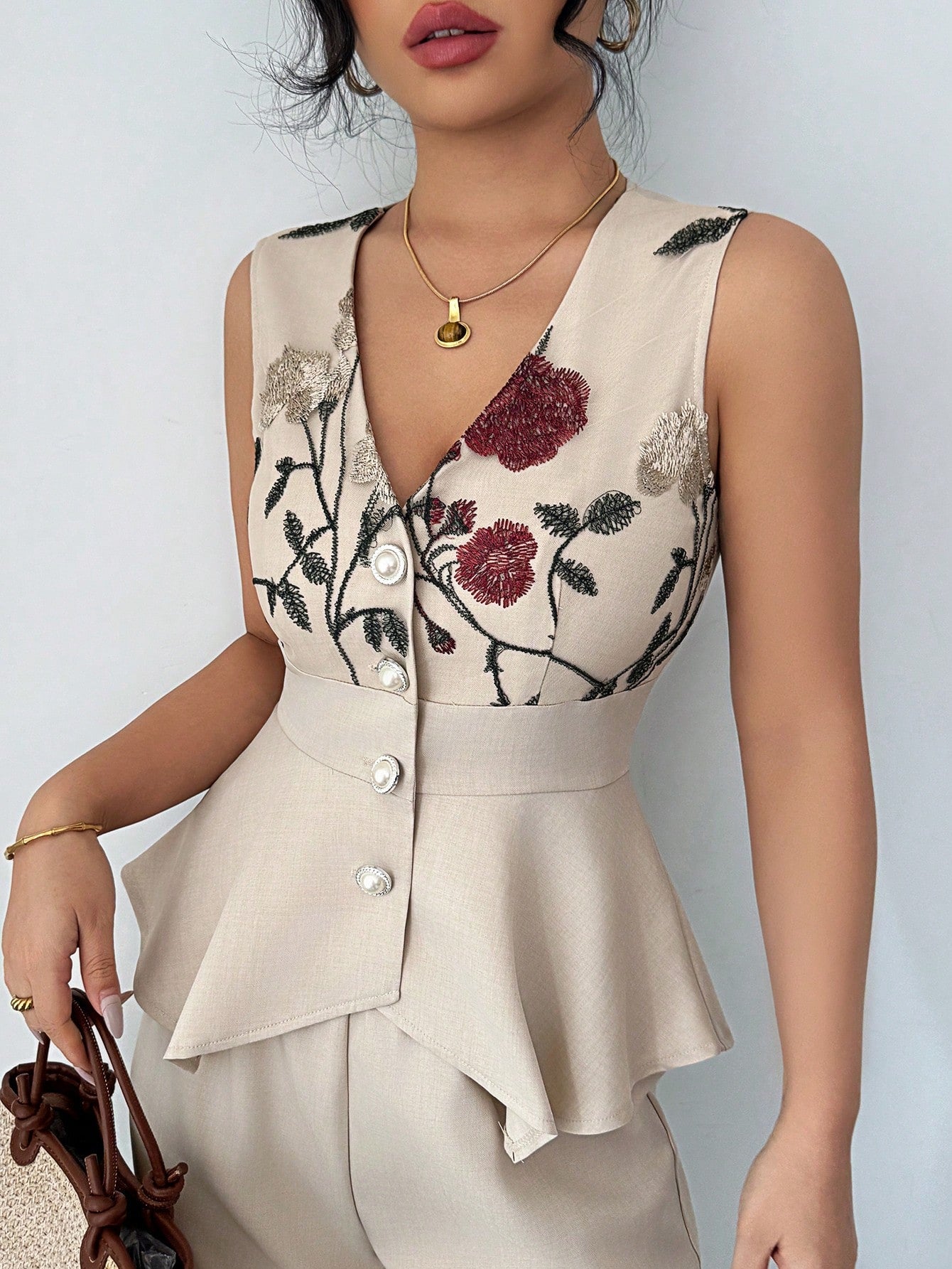 SHEIN Chiquease 2Pcs Embroidered V-Neck Sleeveless Breasted Waist With Asymmetrical Hem Elegant Casual Women's Spring/Summer Vacation Outfit