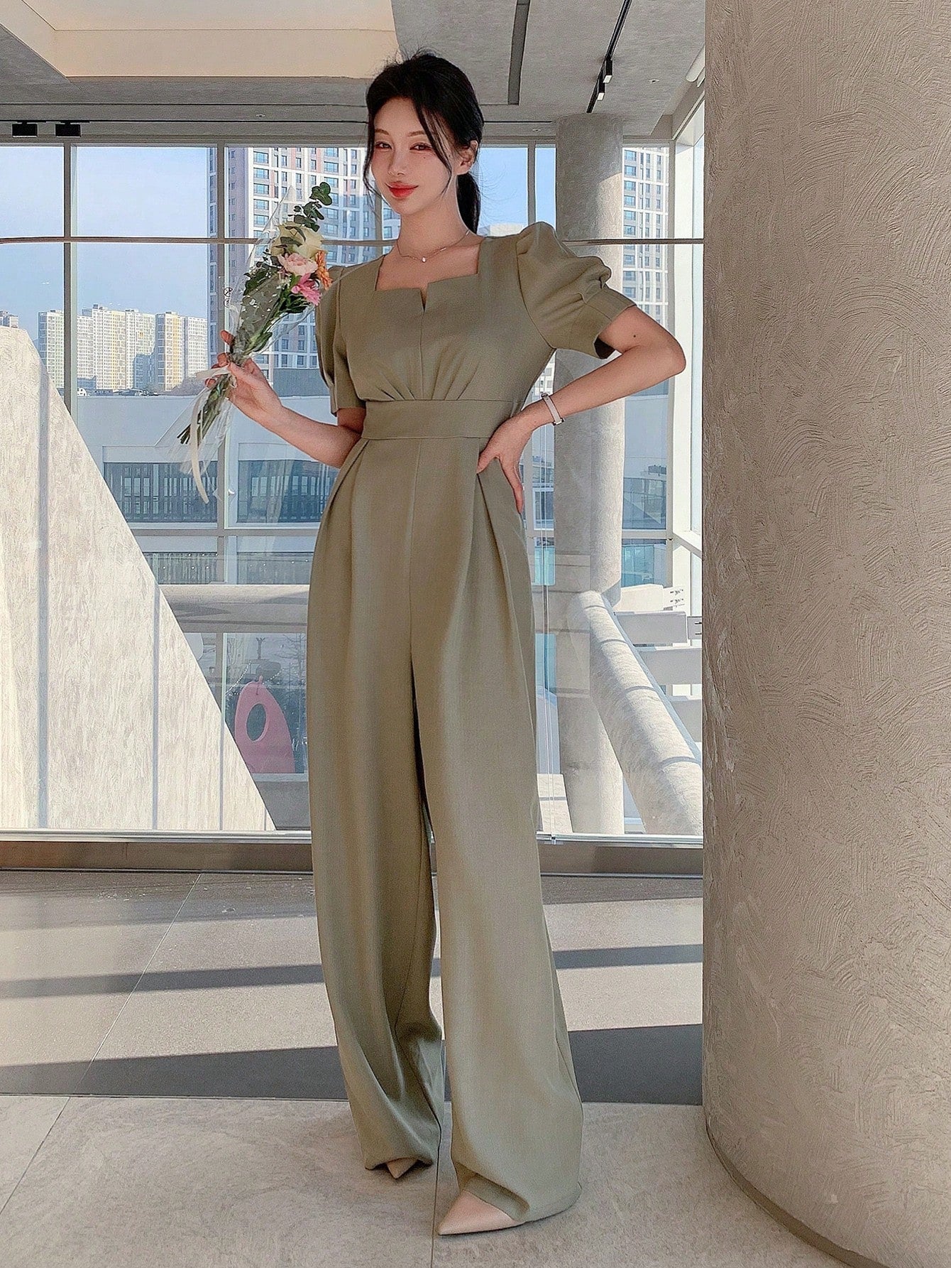 SHEIN DAZY Solid Color Square Neckline Puff Sleeve Women's Jumpsuit