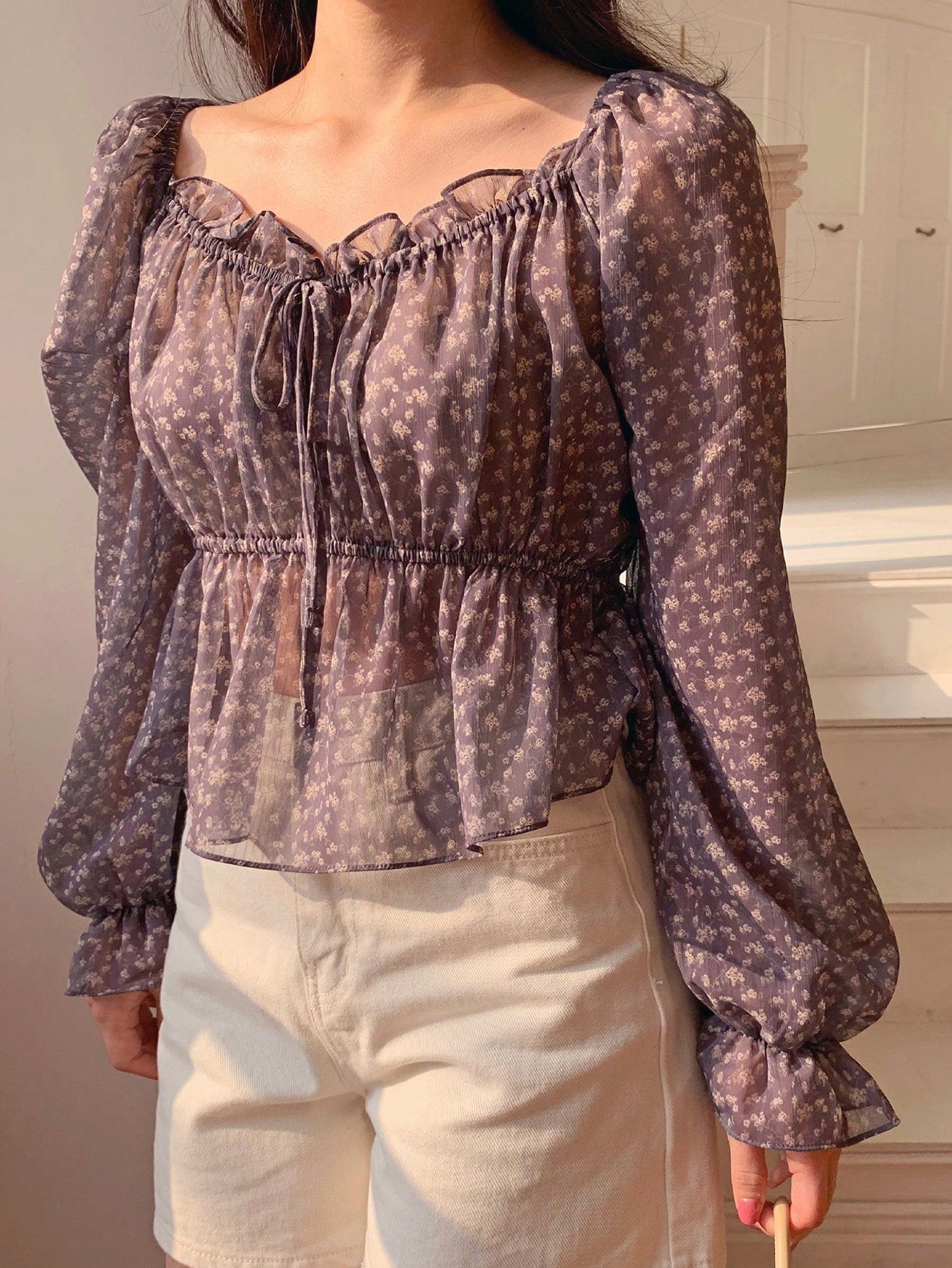 SHEIN DAZY Women's Ditsy Floral Ruffle Hem Fashionable Short Long Sleeve Blouse