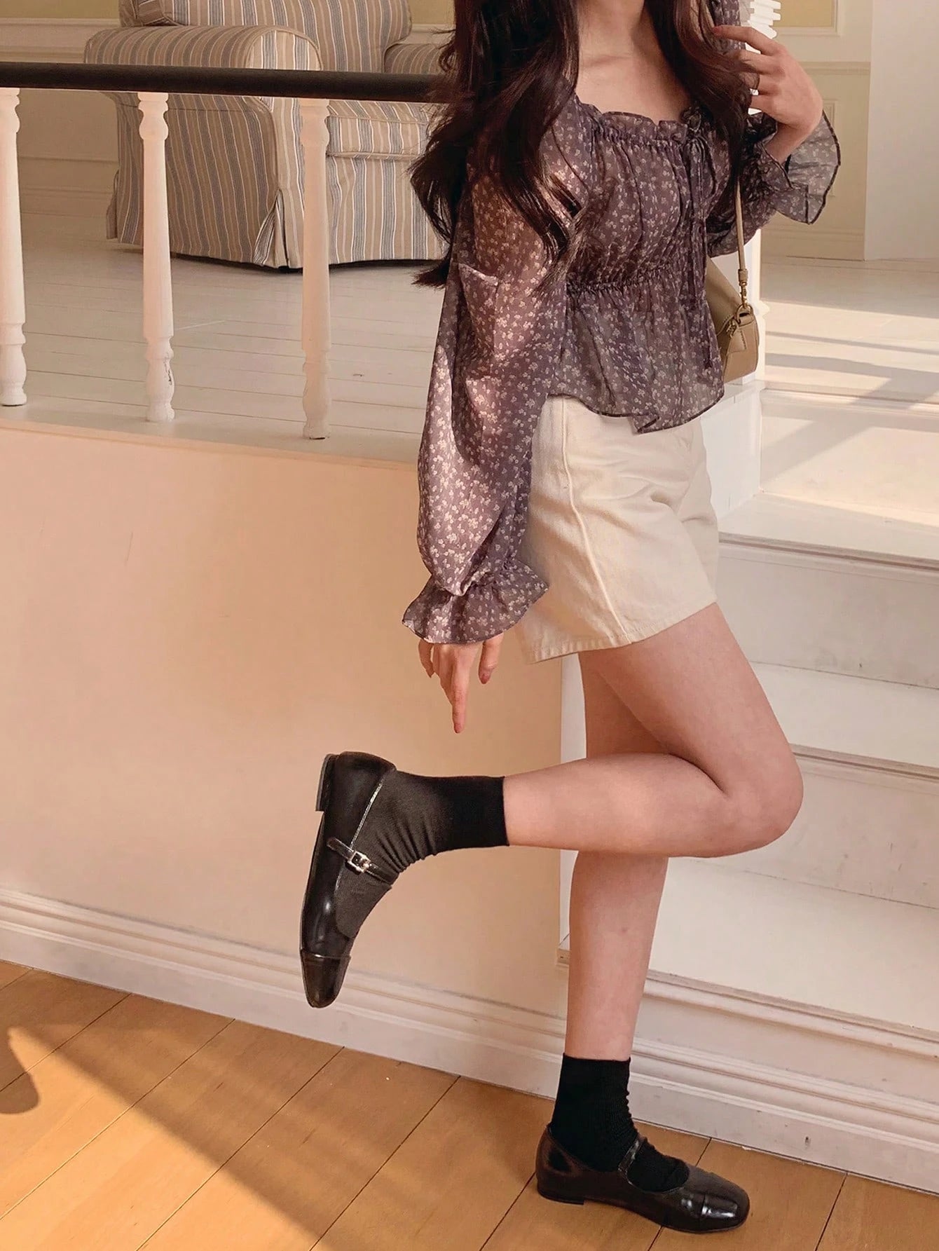 SHEIN DAZY Women's Ditsy Floral Ruffle Hem Fashionable Short Long Sleeve Blouse