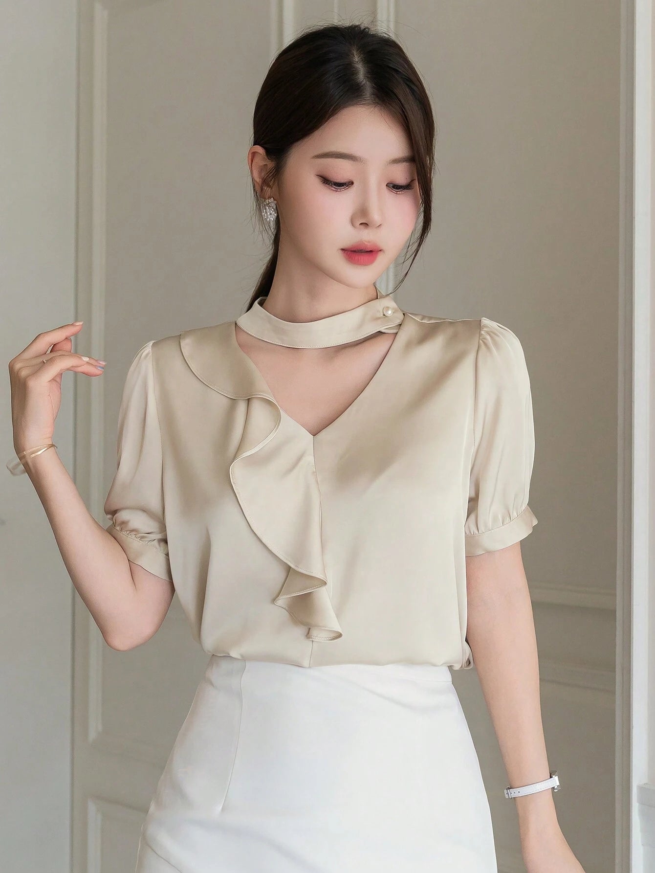 SHEIN DAZY Women's Solid Color Simple Everyday Short Sleeve Shirt,Ruffle