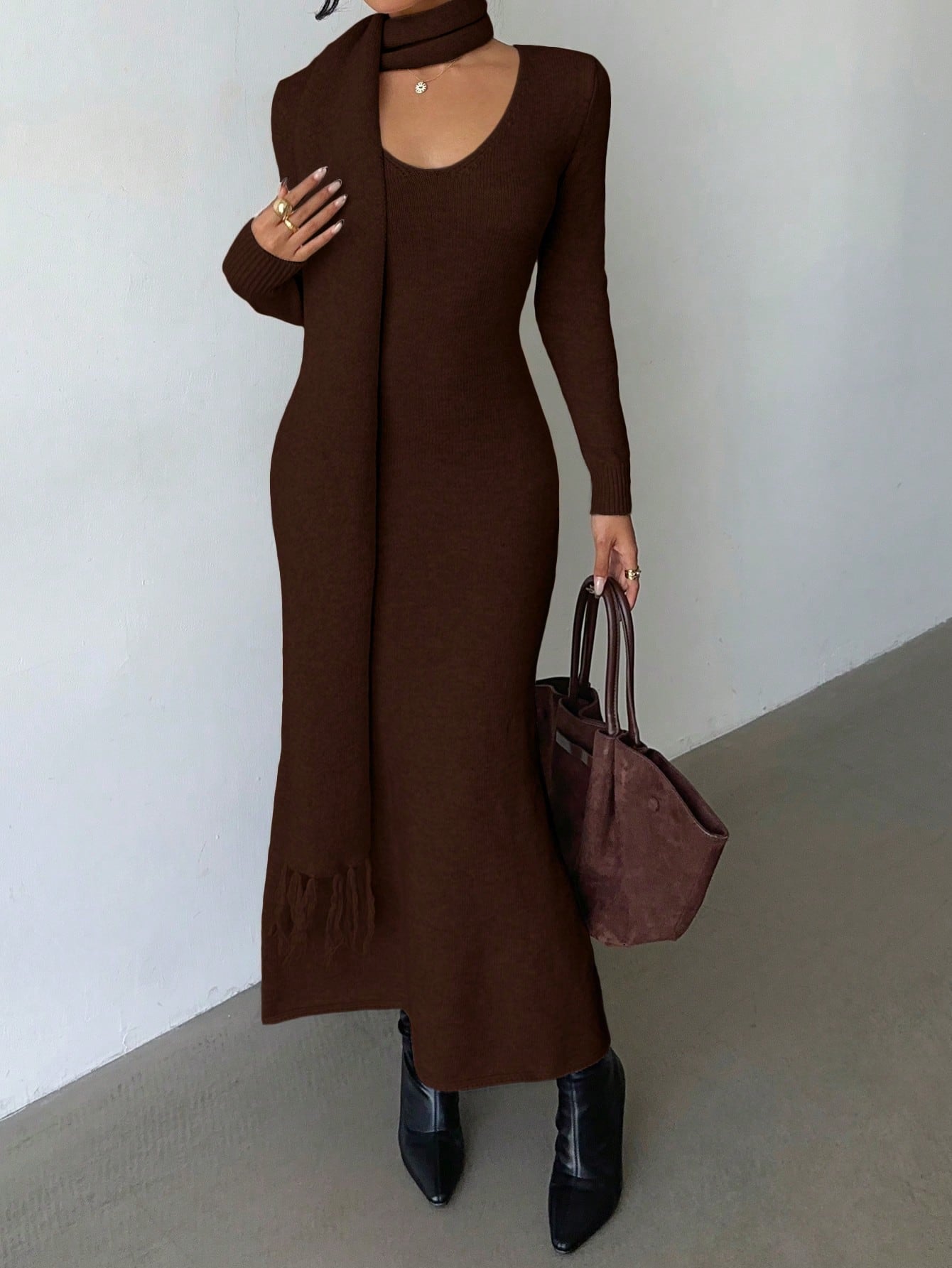SHEIN Elenzga Elegant Light Apricot V-Neck Simple Comfortable Vintage Style Knitted Dress With Tassel Scarf, Suitable For Commuting And Outings In Autumn/Winter