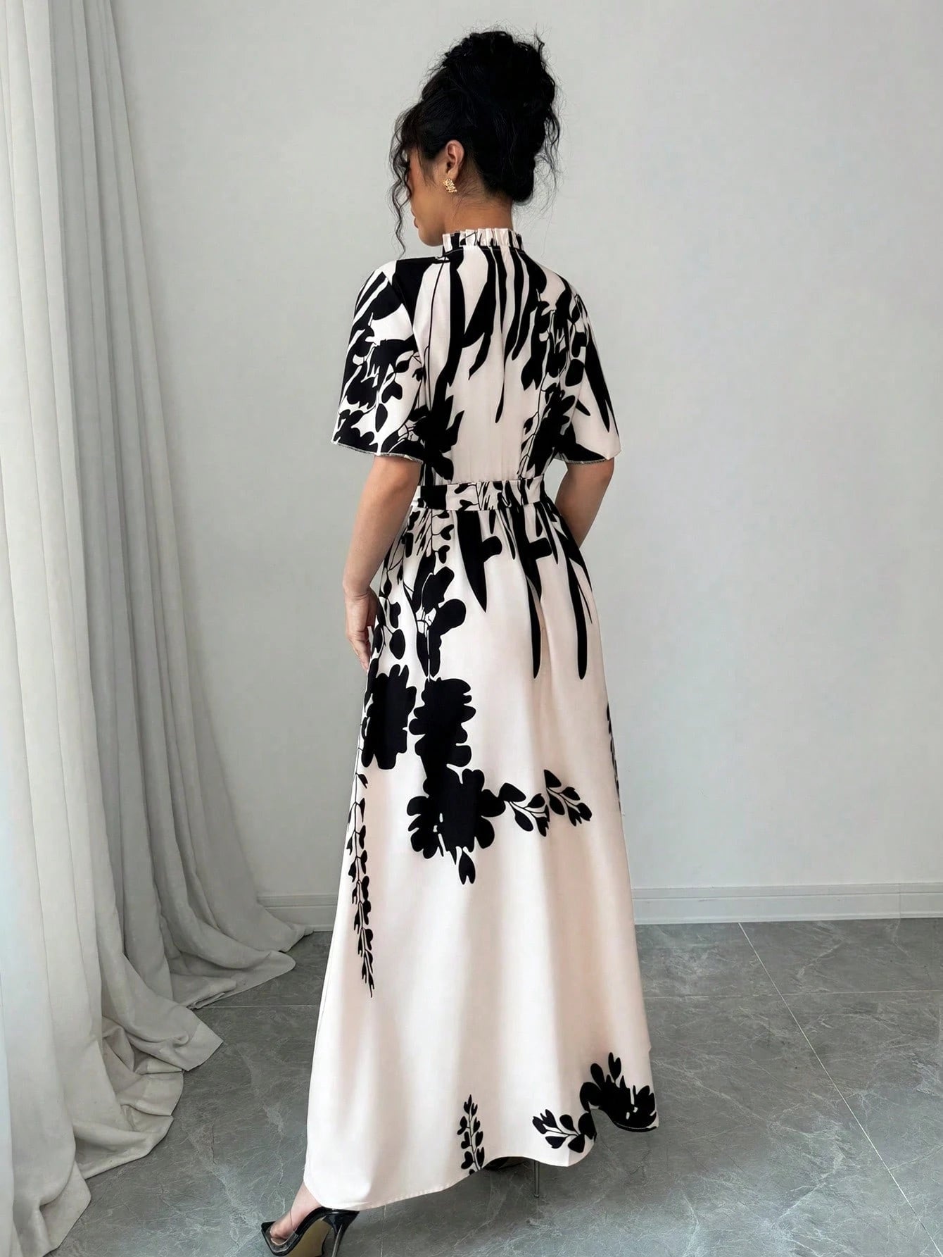  | SHEIN Elenzga Women Apricot Printed Cap Sleeve Ruffle Trim Tie-Waist Vacation Style Round Neck Casual Dress | Dress | Shein | OneHub