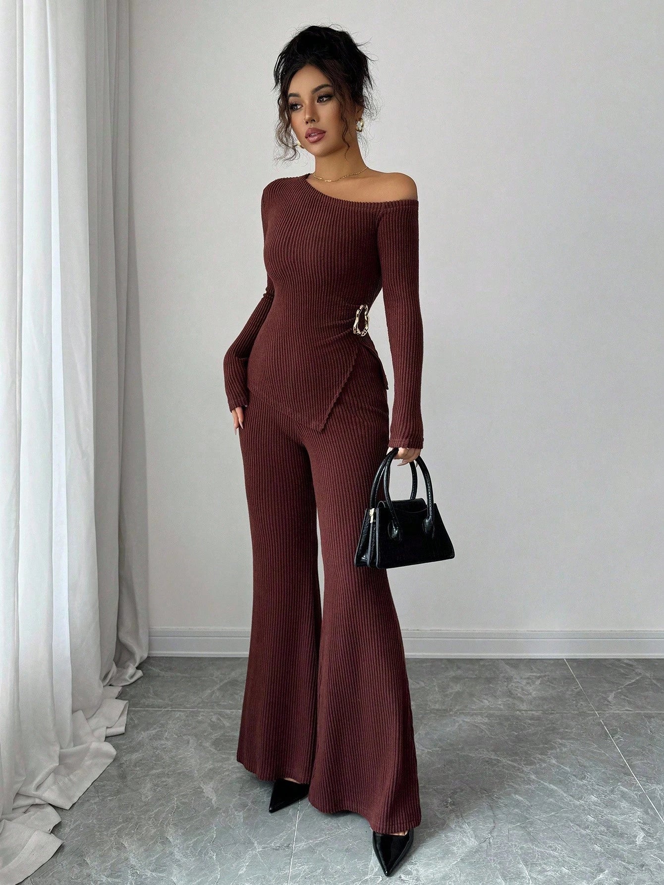 SHEIN Elenzga Women's Fashion Casual 2-Piece Set, Asymmetric Shoulder Ruched Hem Metal Decor Long Sleeve Ribbed Knit Fitted T-Shirt + Ribbed Knit Fitted Flare Pants