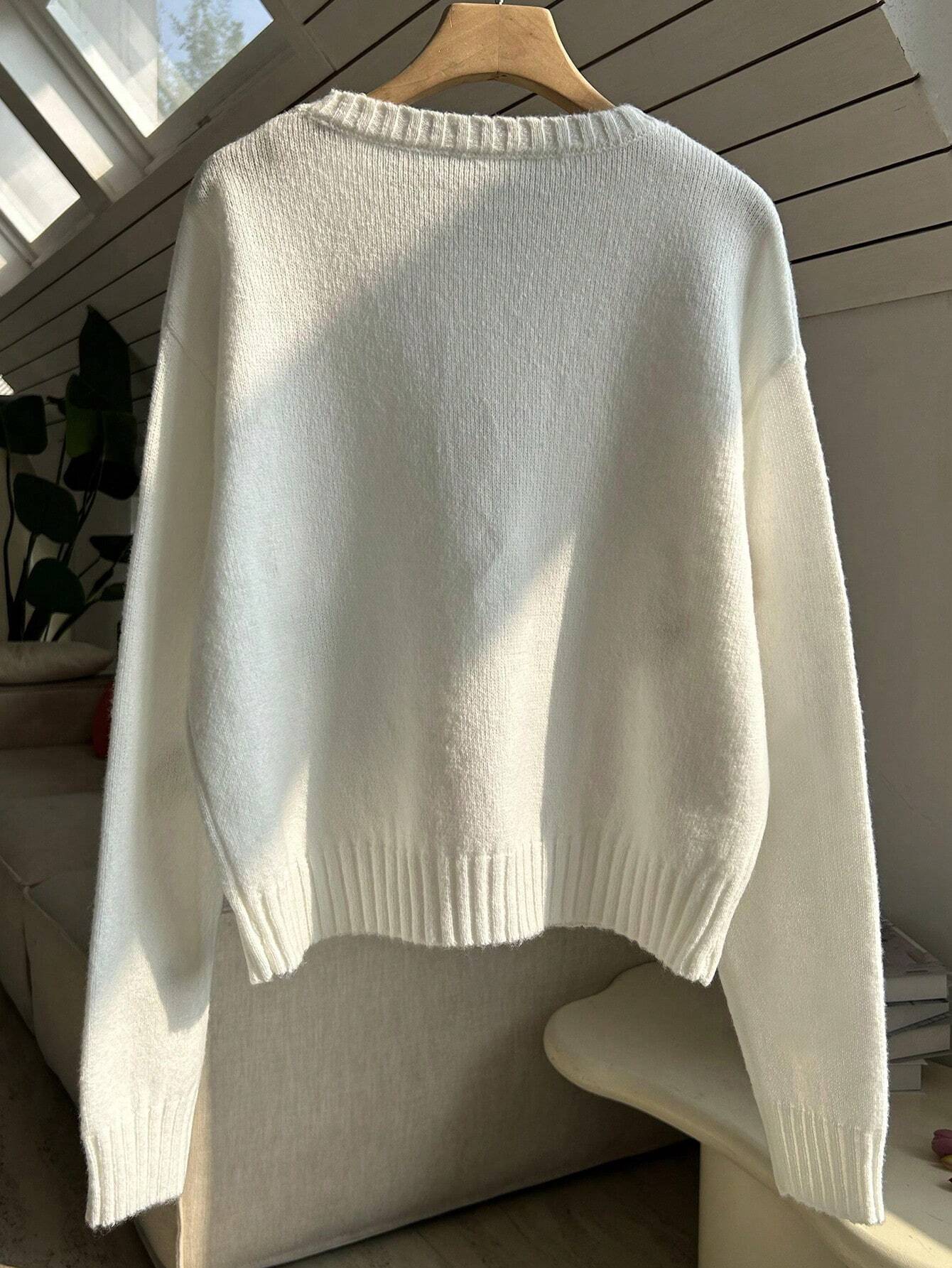 SHEIN FOR BEAUTY Spring And Autumn New Round Neck Floral Embroidery Long-Sleeved Knit Sweater Tops Women J Fashion Loose Fashion Drop Shoulder Sweater Pullover Cute Clothes Knit Top