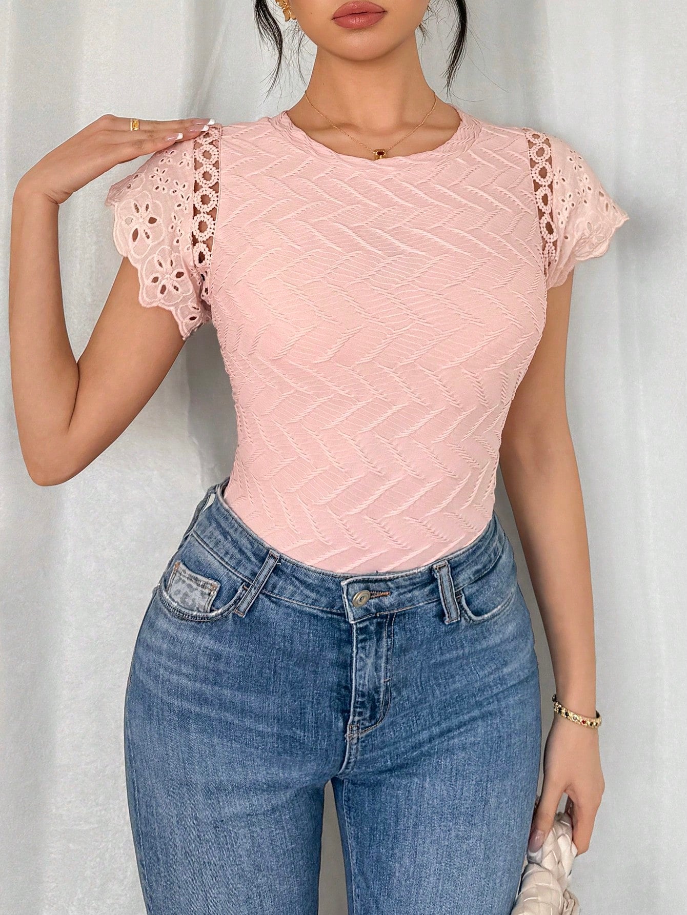  | SHEIN Islaluna Women's Casual Textured Patchwork Lace Trim Pink Short Sleeve T-Shirt | Tee | Shein | OneHub