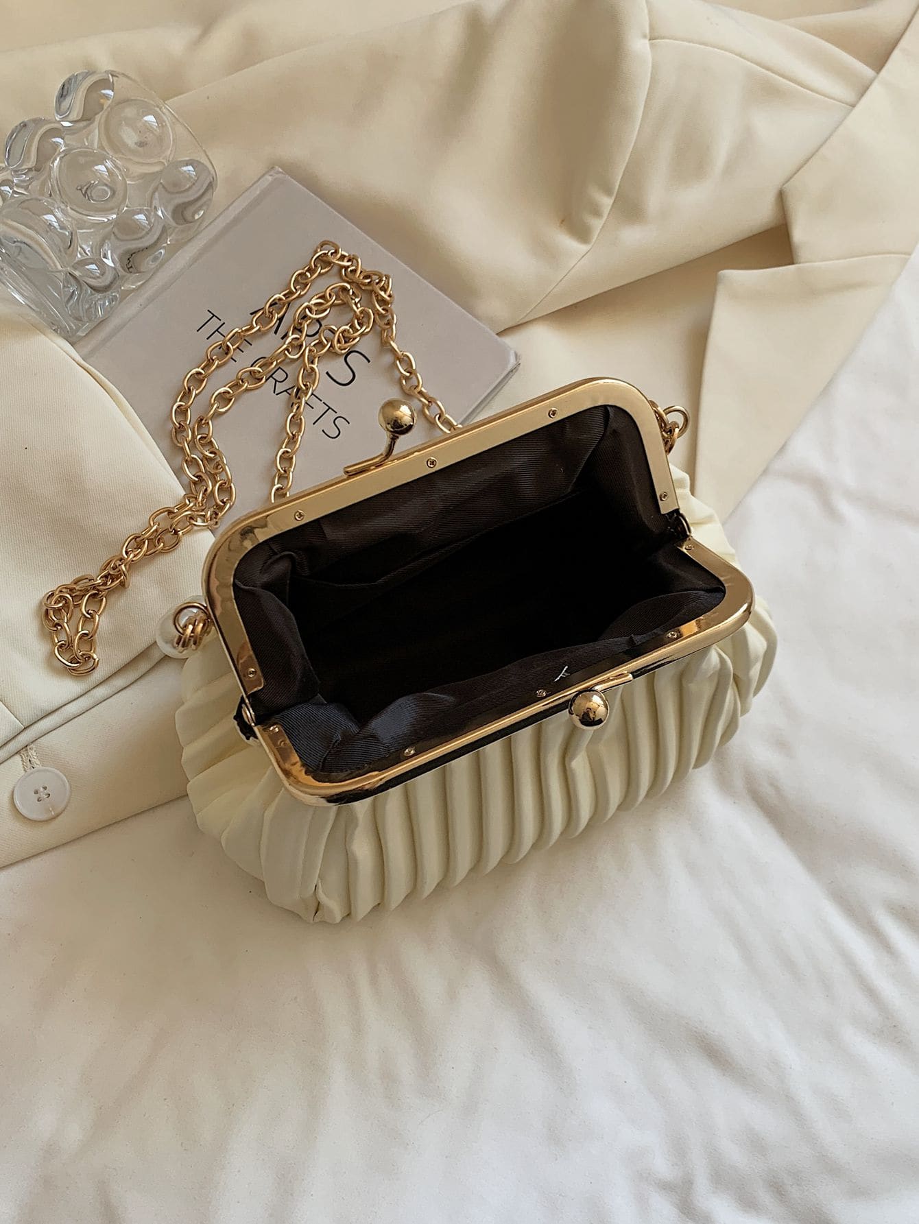  | SHEIN Lightweight,Business Casual Argyle Princess Faux Pearl & Rhinestone Pearl Chain & Decor Mini Faux Pearl Decor Kiss Lock Satchel Bag For Party | Bags | Shein | OneHub