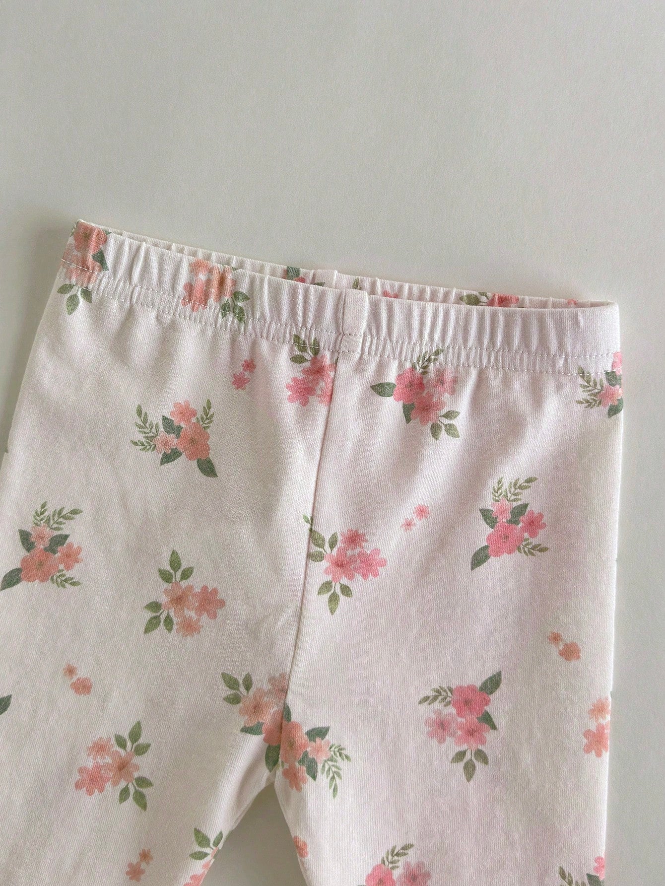  | SHEIN Loomiva Newborn Baby Floral Print Soft Knitted Crew Neck Short Sleeve Romper With Elastic Waist Pants 2Pcs Set | Dress | Shein | OneHub