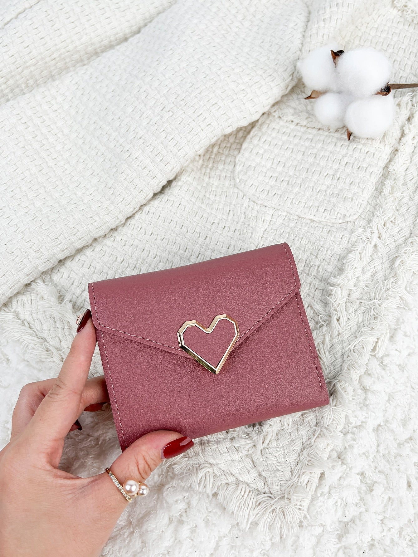  | SHEIN Metal Heart Small Wallet Coin Pocket Small Purse Bifold Women Wallet Mini Lightweight Minimalist Fashion Modern | Wallet | Shein | OneHub