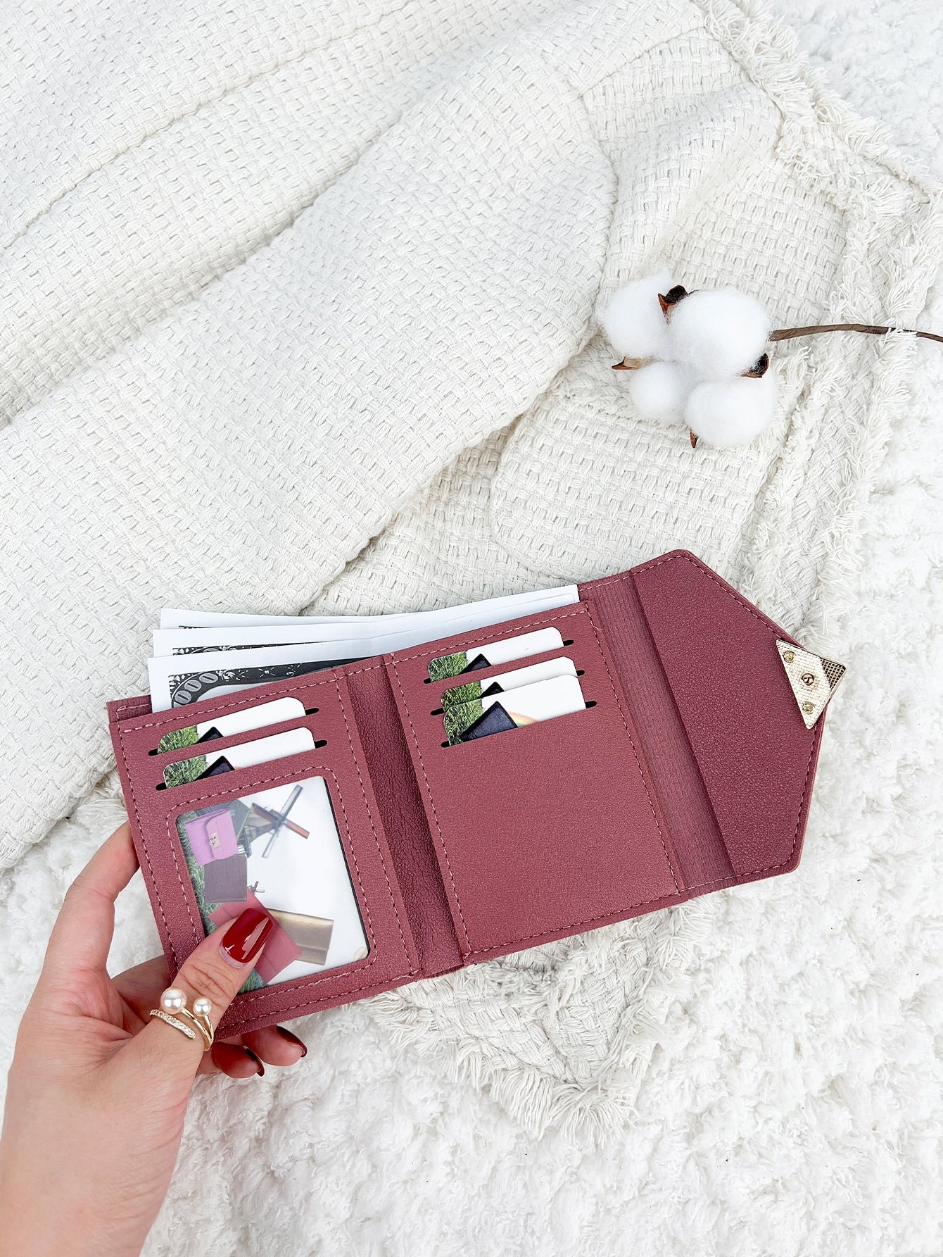  | SHEIN Metal Heart Small Wallet Coin Pocket Small Purse Bifold Women Wallet Mini Lightweight Minimalist Fashion Modern | Wallet | Shein | OneHub