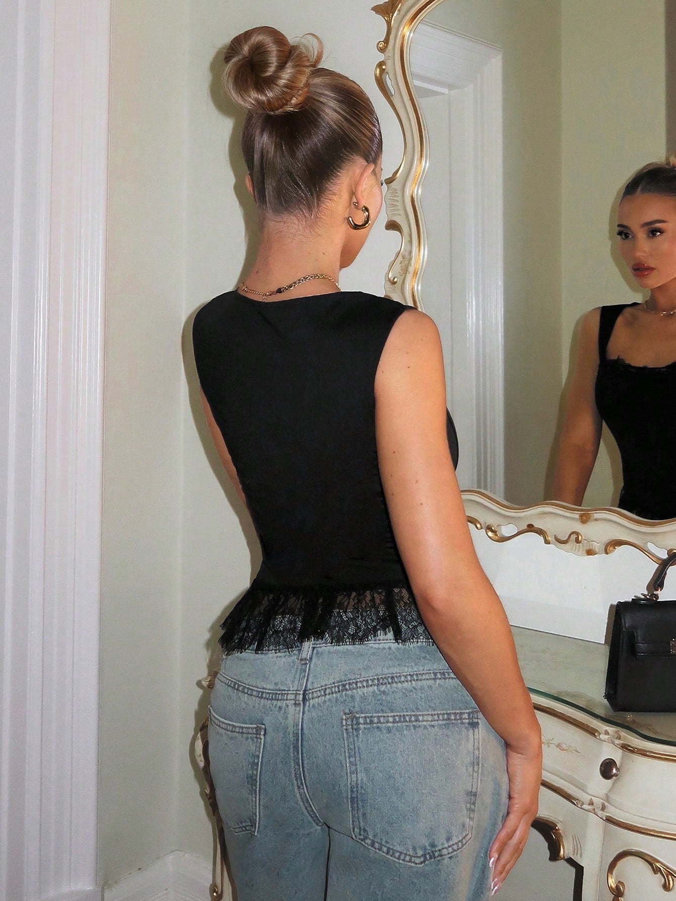  | SHEIN Relinas Women's Lace Patchwork Faux Fishbone Short Tank Top With Wide Strap Halloween | Top | Shein | OneHub