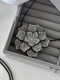  | SHEIN Rhinestone Flower Decor Necklace | Necklace | Shein | OneHub
