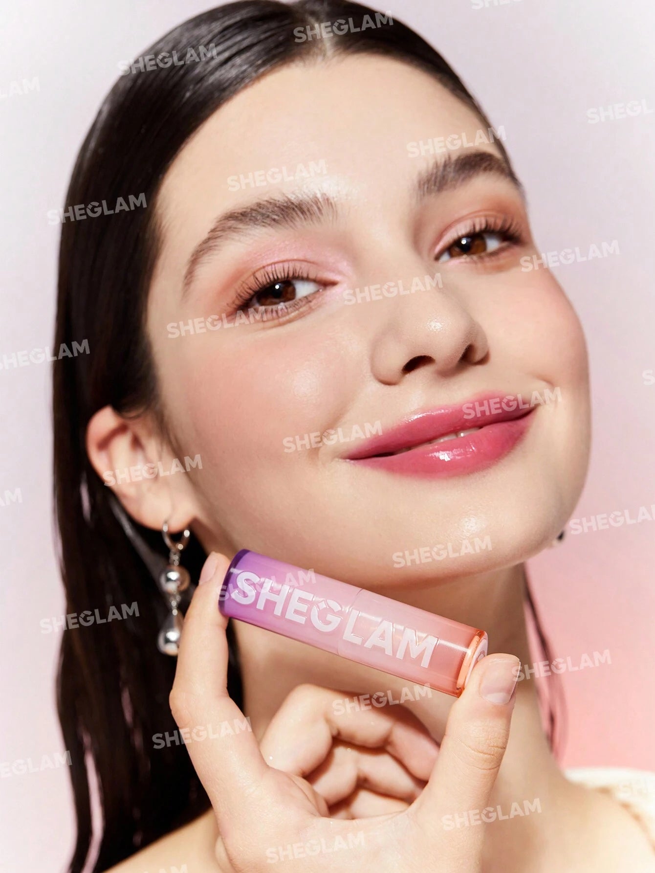  | SHEGLAM Mirror Kiss High-Shine Lipstick-Rule Breaker 12 Colors High Gloss Shine Glitter Lipstick Moisturizing Reduce Lip Fine Lines Lip Balm Lip Makeup | Makeup | SheGlam | OneHub