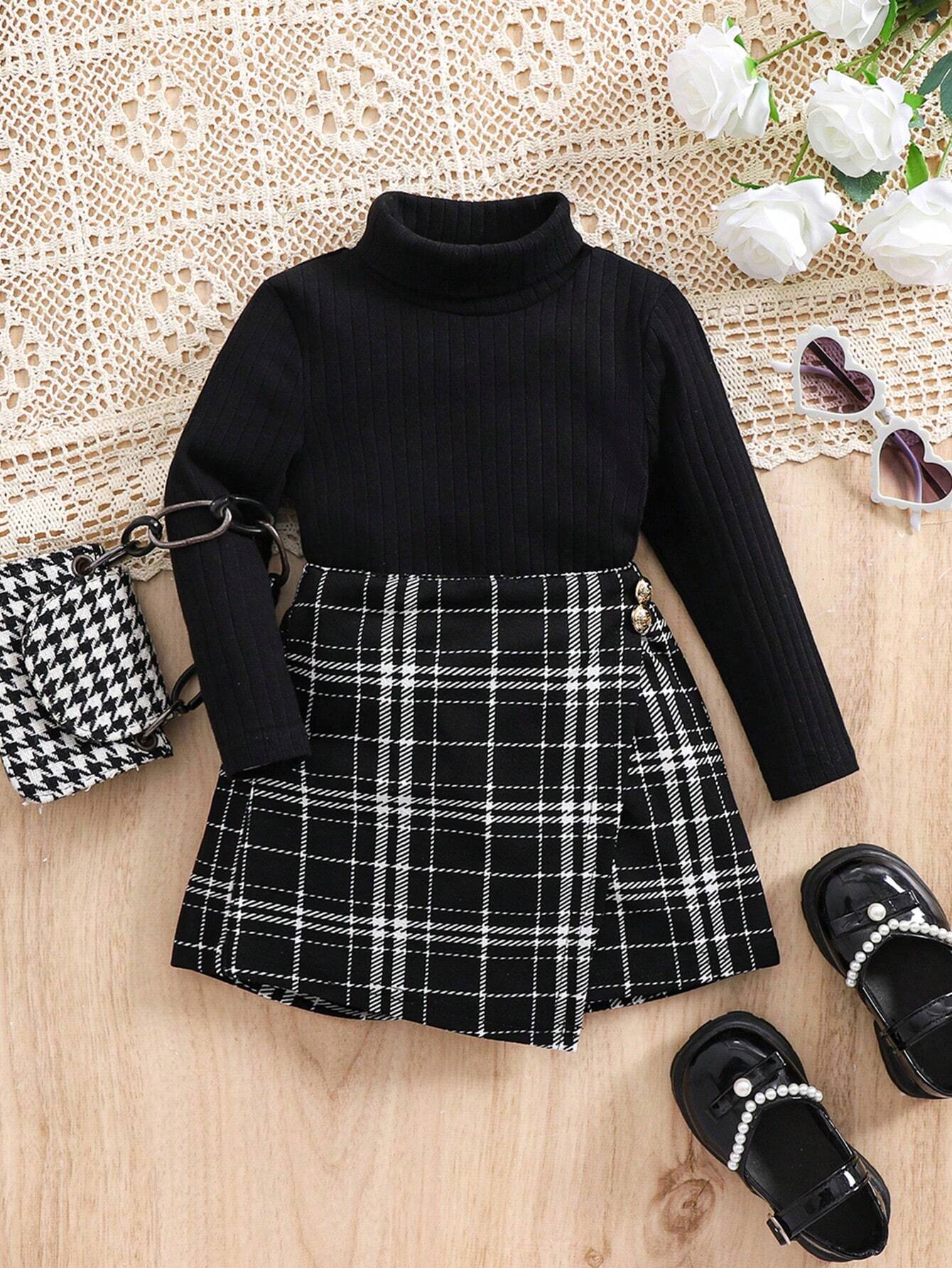 SHEIN 2pcs Baby Girl Knit Black Long Sleeve Shirt And Plaid Elastic Waist Shorts Set