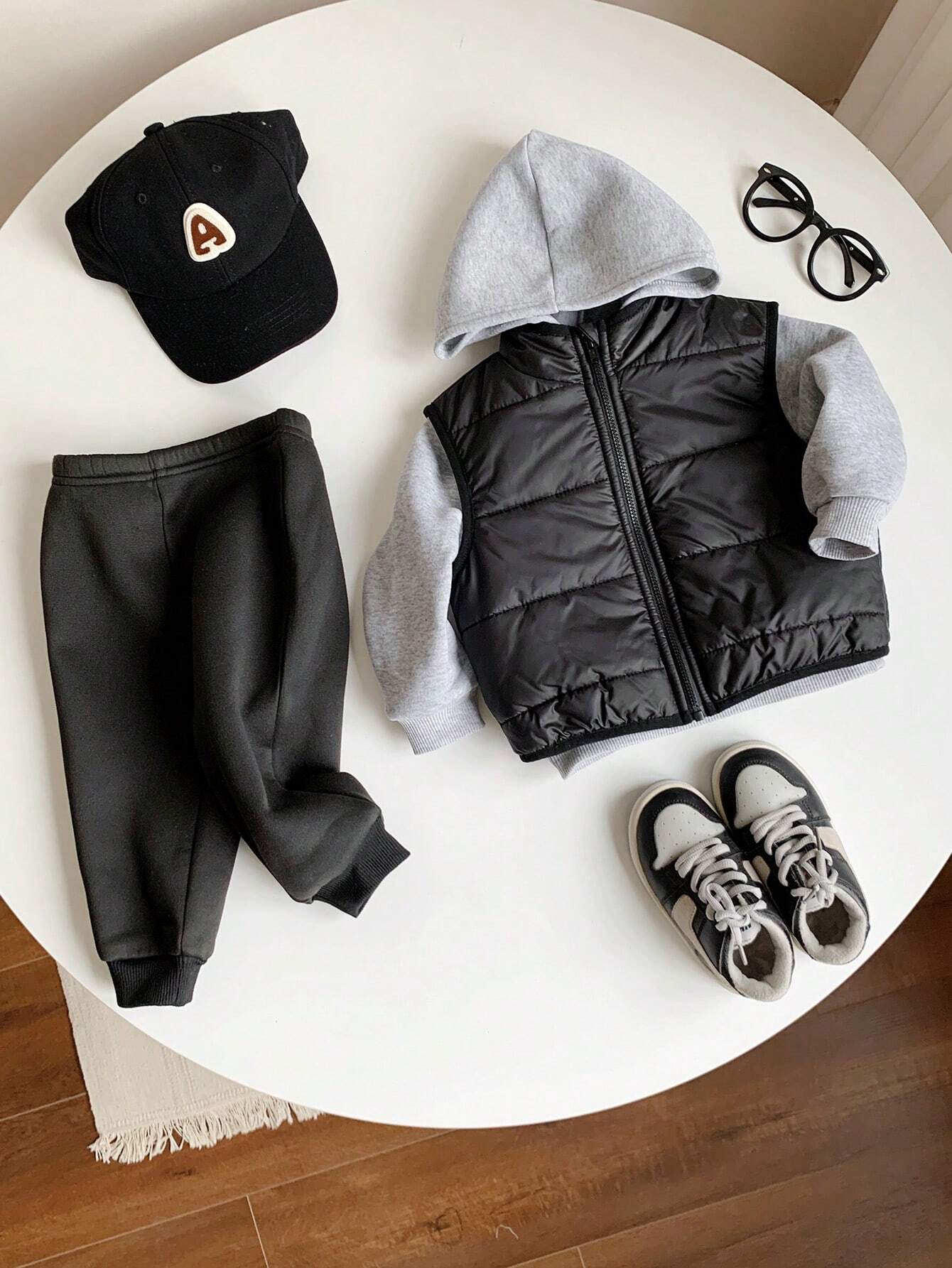  | SHEIN 3pcs/Set Baby Boys Casual Winter Thickened Velvet Lined Black Vest With Hood | Romper | Shein | OneHub