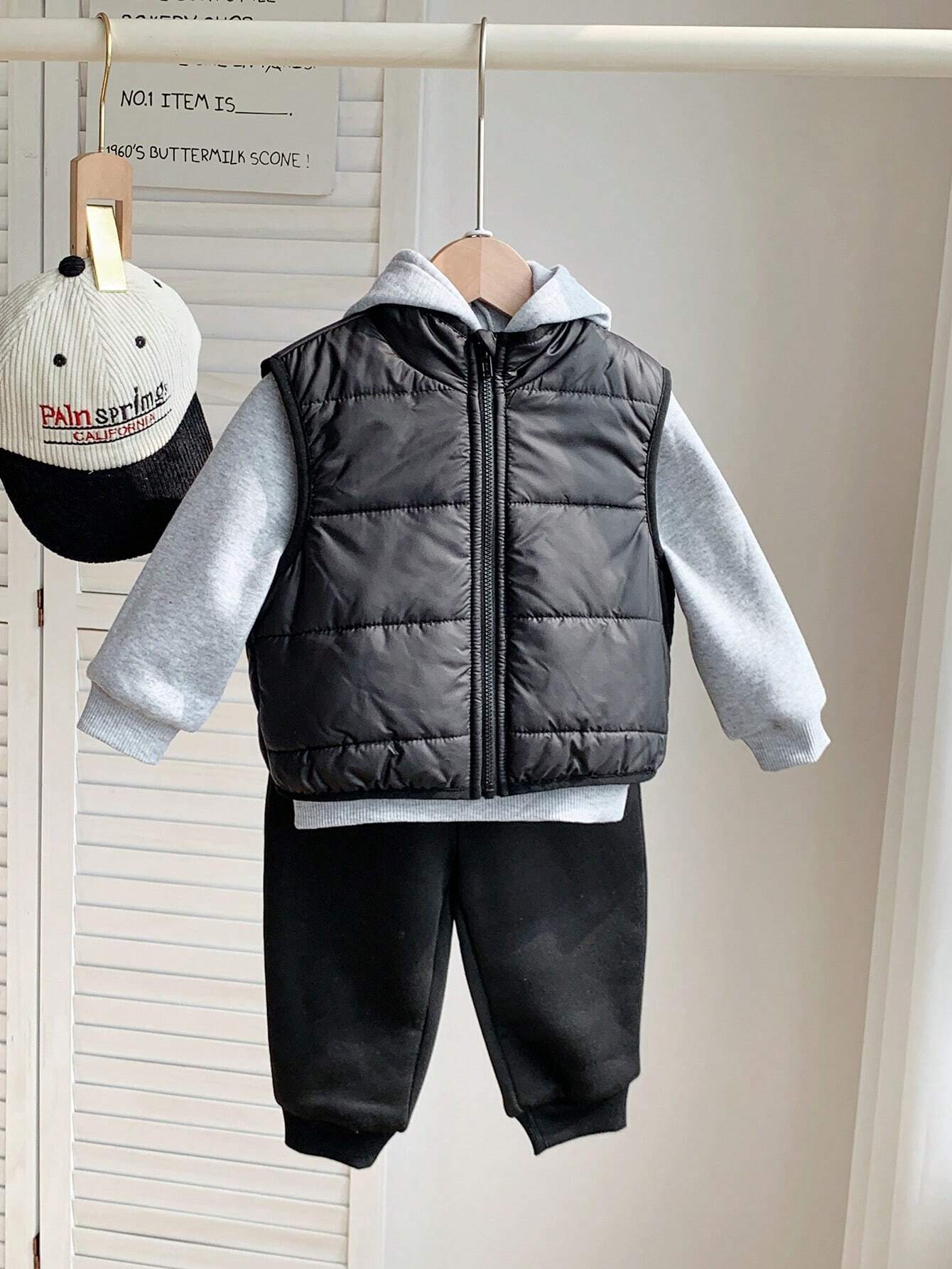  | SHEIN 3pcs/Set Baby Boys Casual Winter Thickened Velvet Lined Black Vest With Hood | Romper | Shein | OneHub