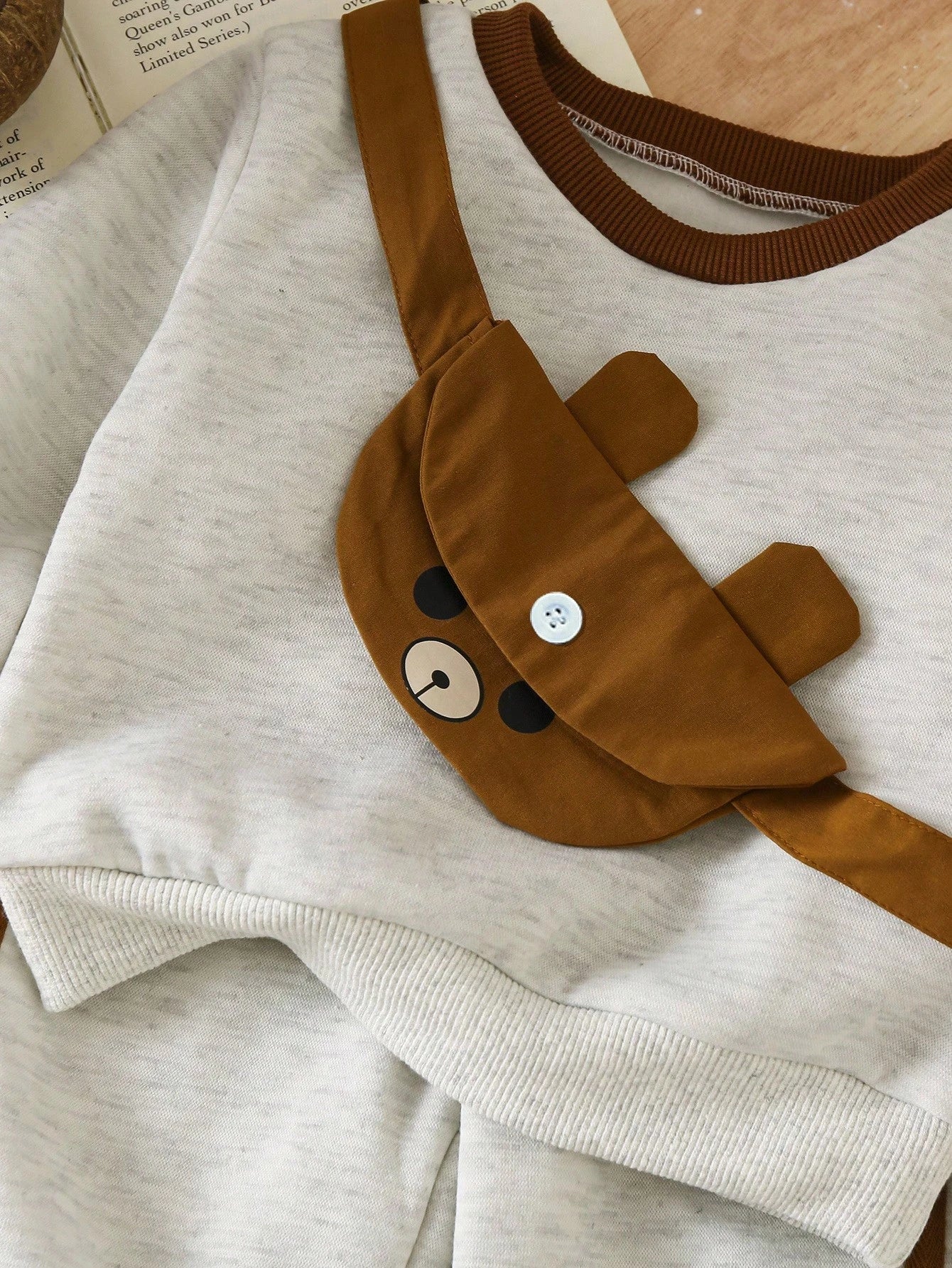 SHEIN 3pcs Baby Boy Toddler Newborn 0-3 Years Old Autumn/Winter Cute Teddy Bear Crossbody Bag + Long Sleeve Fleece Sweatshirt + Pants 3 PiecesOutfit Set Fall