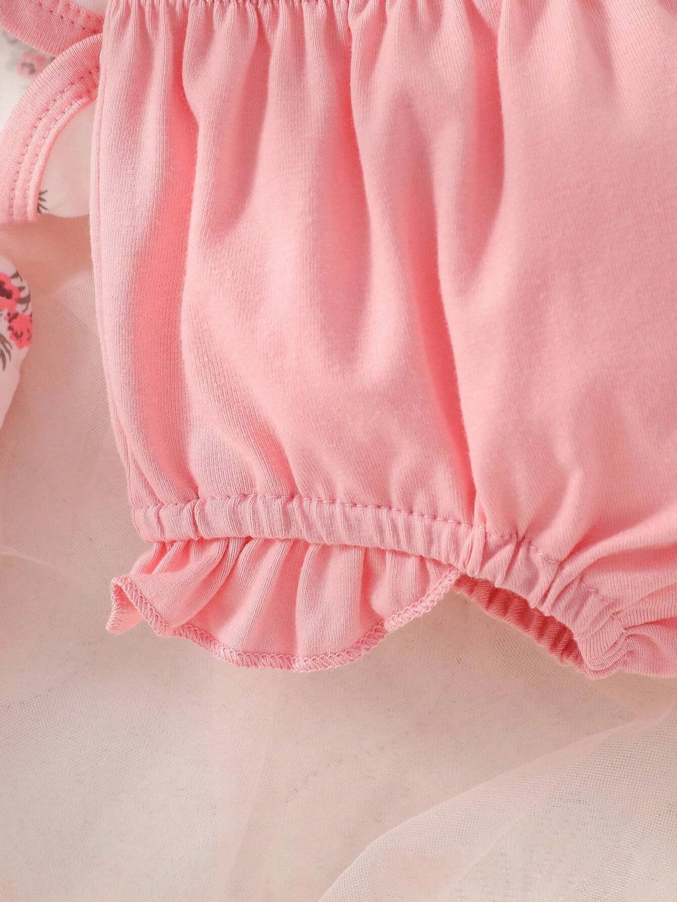  | SHEIN Baby Girl Floral Print Ruffle Trim Bodysuit & Shorts & Accessory Headband & Bib & Gloves | Dress | Shein | OneHub