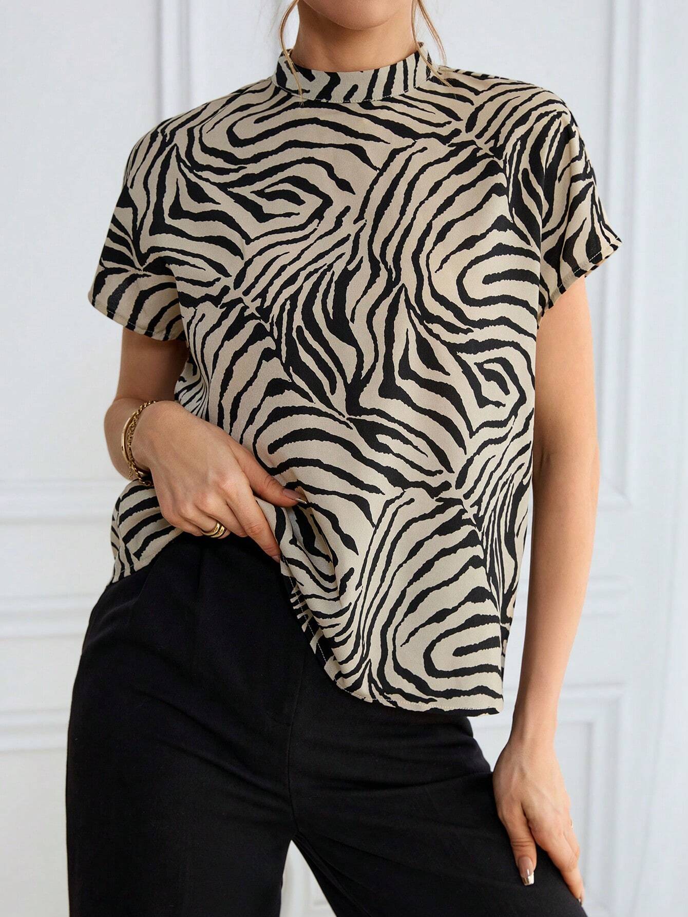 SHEIN Essnce Leopard Shirt Women's Summer Commuting Leopard Print Wide Strap Shirt