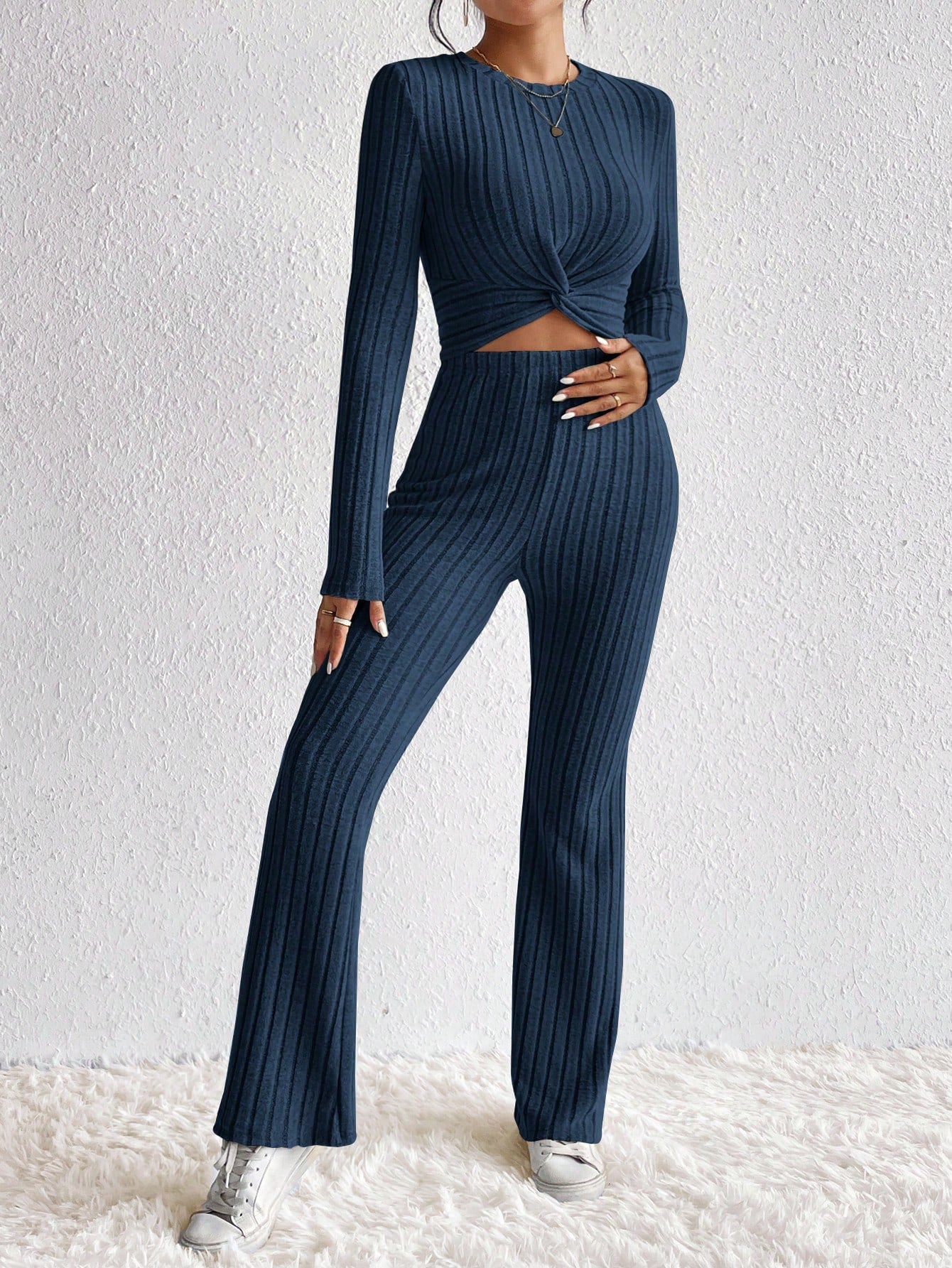 SHEIN Frenchy Women's Solid Color Ribbed Twist T-Shirt And Flared Pants Two Pieces Set