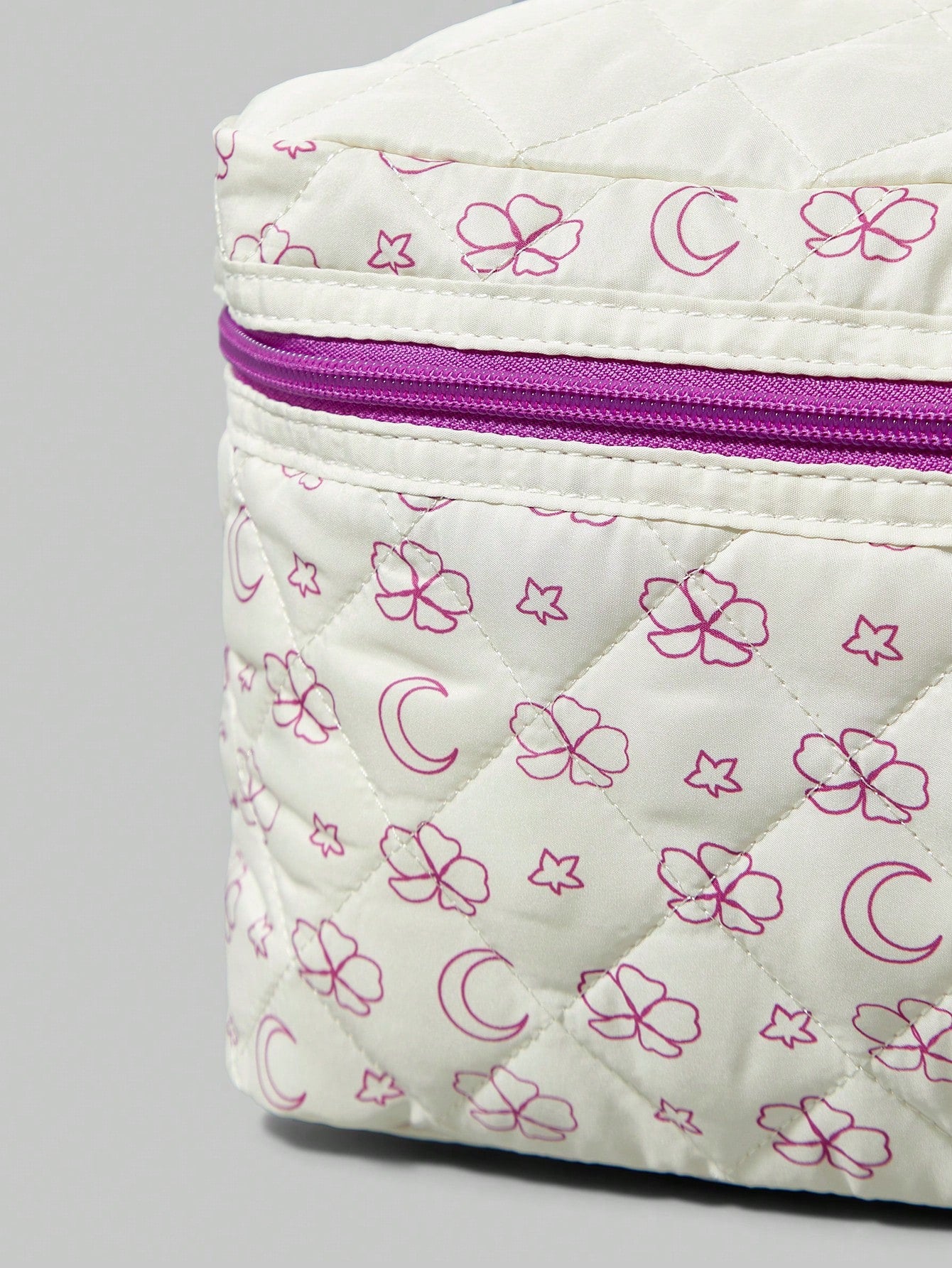  | SHEIN Gift - 1pc Oversized Square Makeup Bag, White & Purple | Makeup Bag | Shein | OneHub