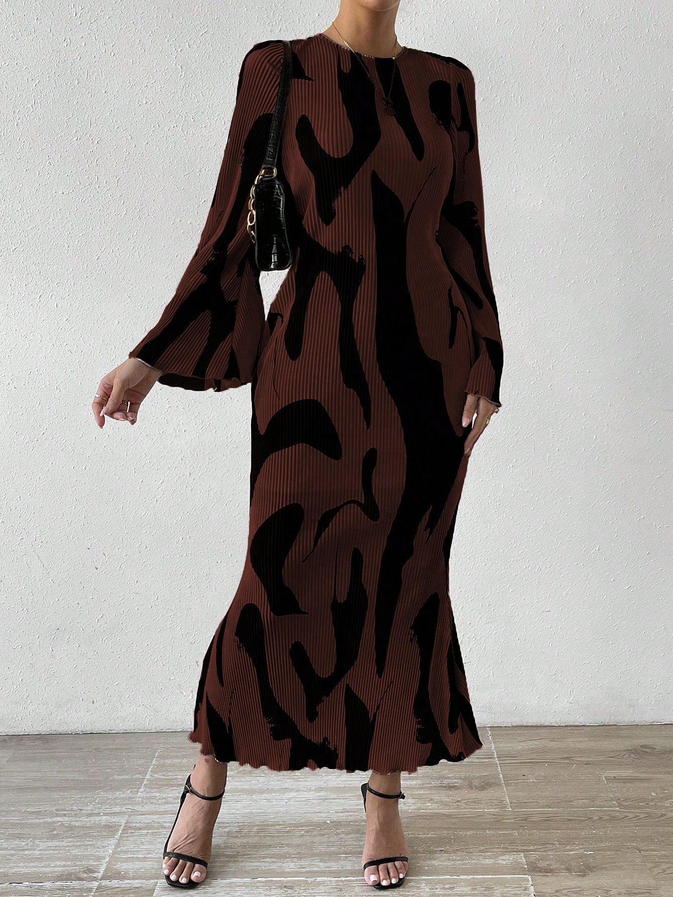  | SHEIN Priv̩ Women's Full Printed Bell Sleeve Dress | Dress | Shein | OneHub