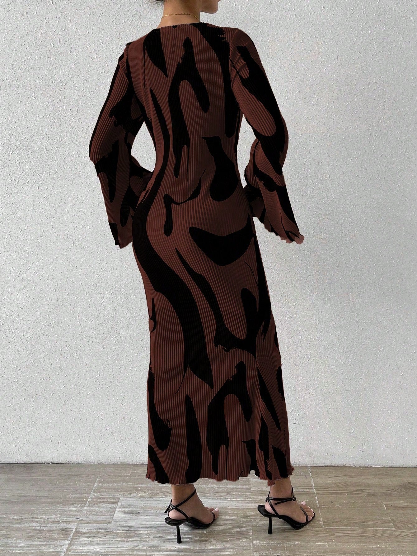  | SHEIN Priv̩ Women's Full Printed Bell Sleeve Dress | Dress | Shein | OneHub