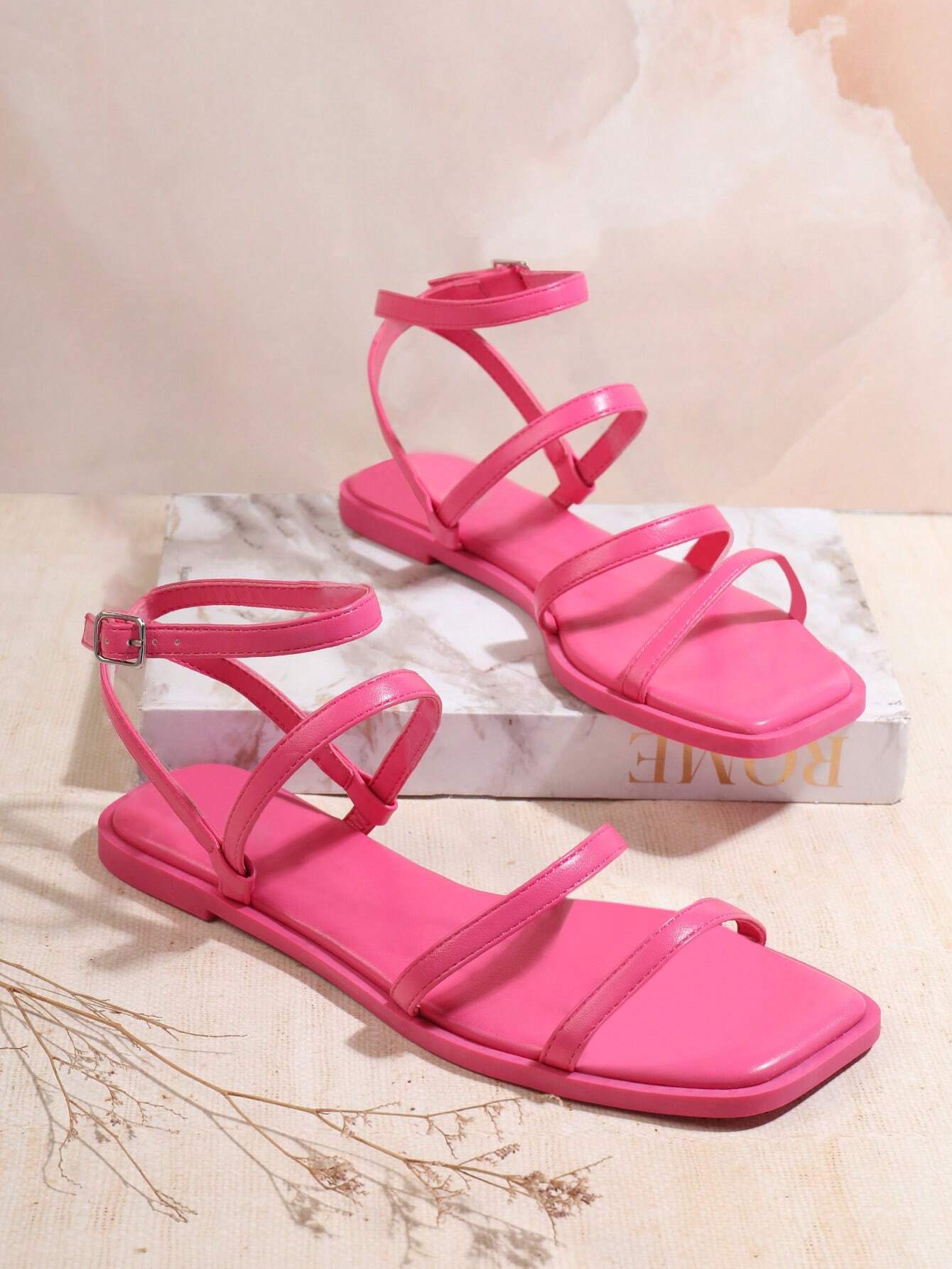 SHEIN SHUZIA Ladies' Solid Color Fashionable All-Match Flat Sandals