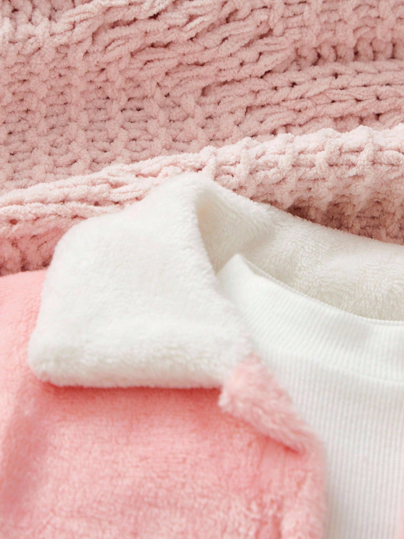 SHEIN Souflis Souflis Baby Girl Contrast Color Lapel Long Sleeve Single-Breasted Jacket And Skirt Casual Suit