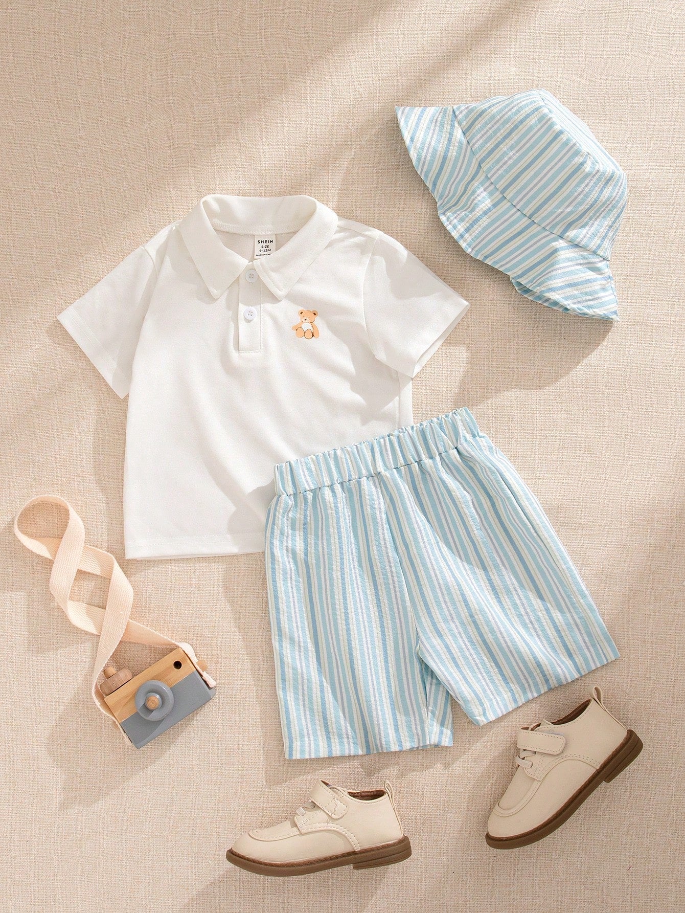 SHEIN Souflis Souflis Babyboy Casual Polo Collar Button Bear Pattern Top + Striped Stylish Shorts 2pcs Set + Striped Cap Accessory