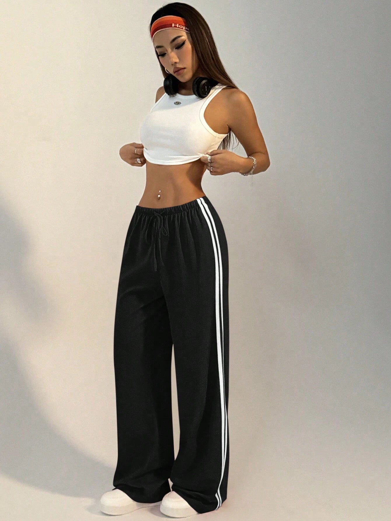  | SHEIN StreetHx Women's Drawstring Side Striped Straight-Leg Casual Sport Outdoor Pants | Sports Pants | Shein | OneHub