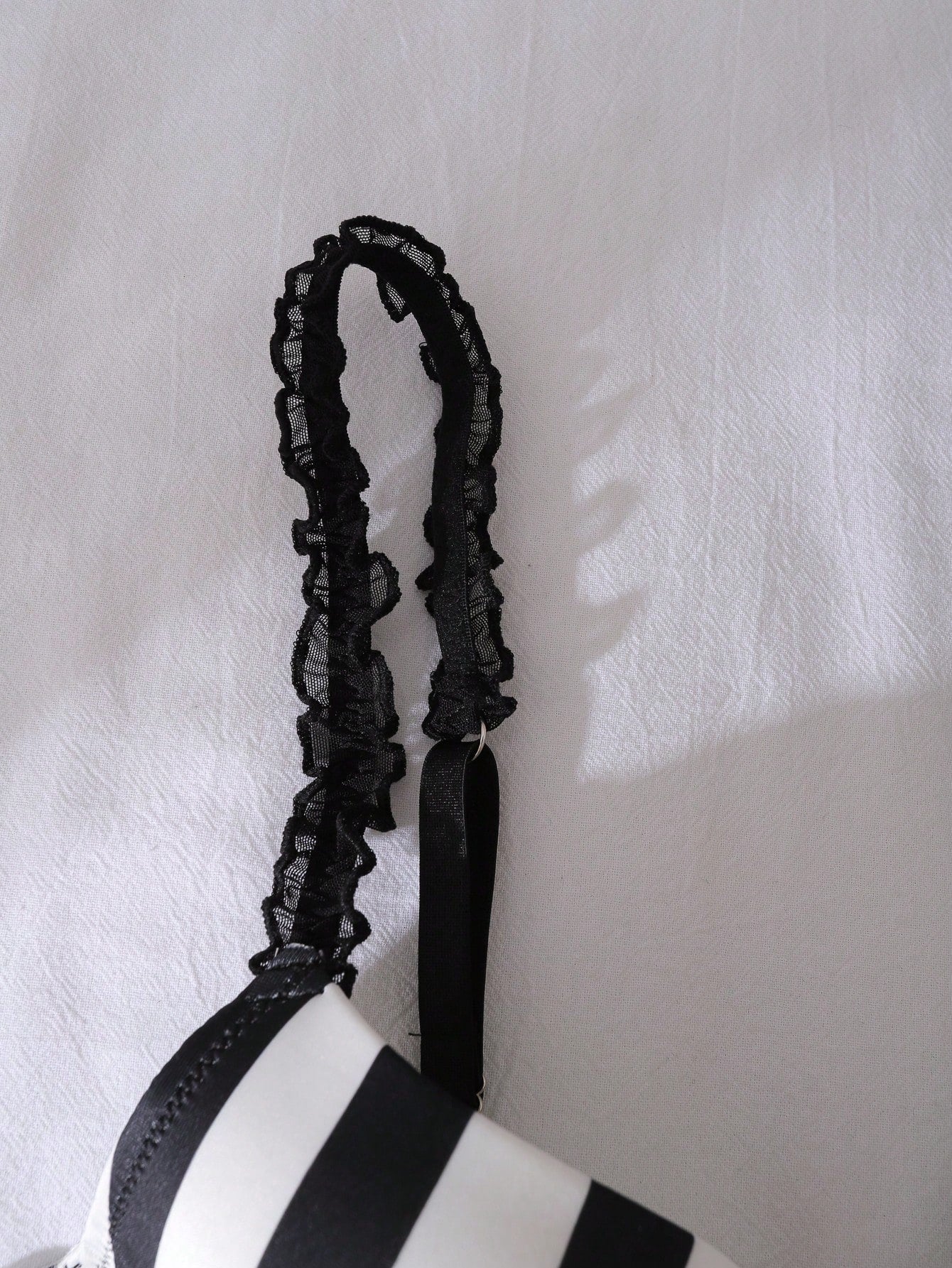  | SHEIN Striped Splice Non Padded Wire Free Lace Trim Cute Women Bras | Lingerie | Shein | OneHub