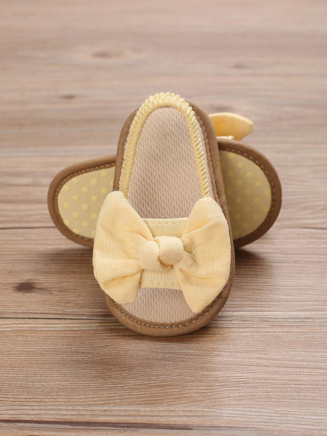  | SHEIN Summer Yellow Soft Sole Baby Sandals For Girls Aged 0-1 | Shoes | Shein | OneHub