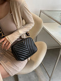 SHEIN Mini Chevron Detail Square Bag