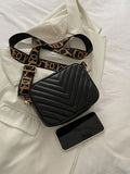 SHEIN Mini Chevron Detail Square Bag